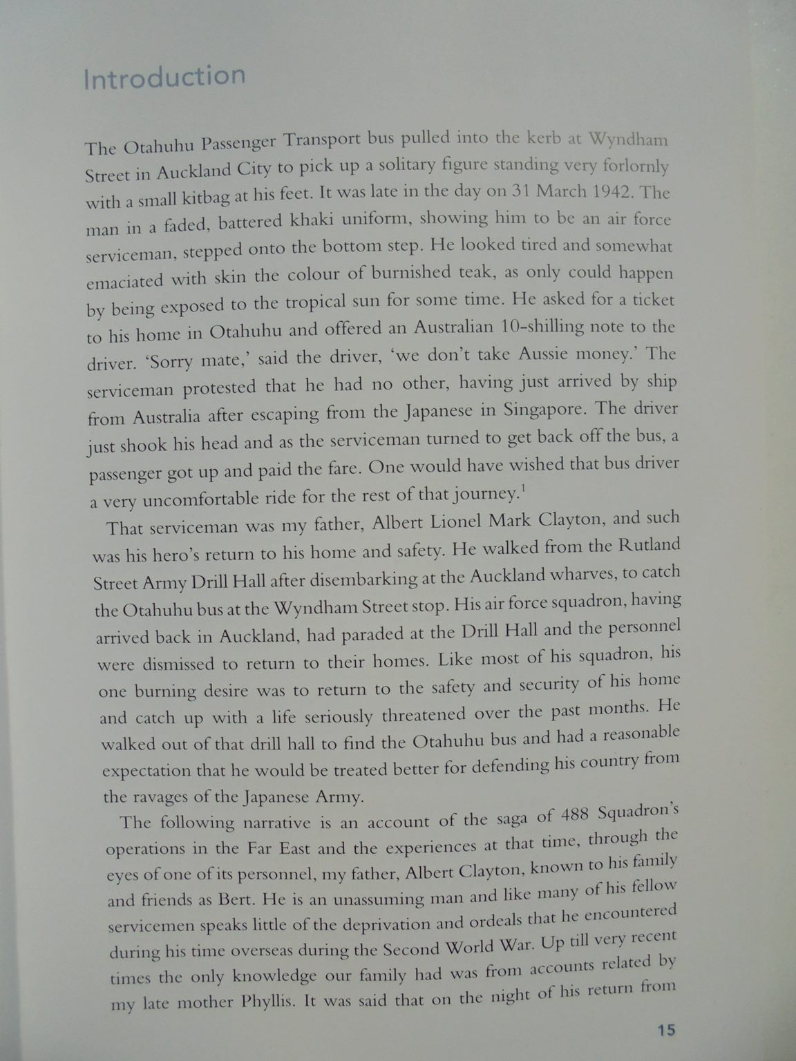 Last Stand in Singapore: The Story of 488 Squadron RNZAF by Graham Clayton