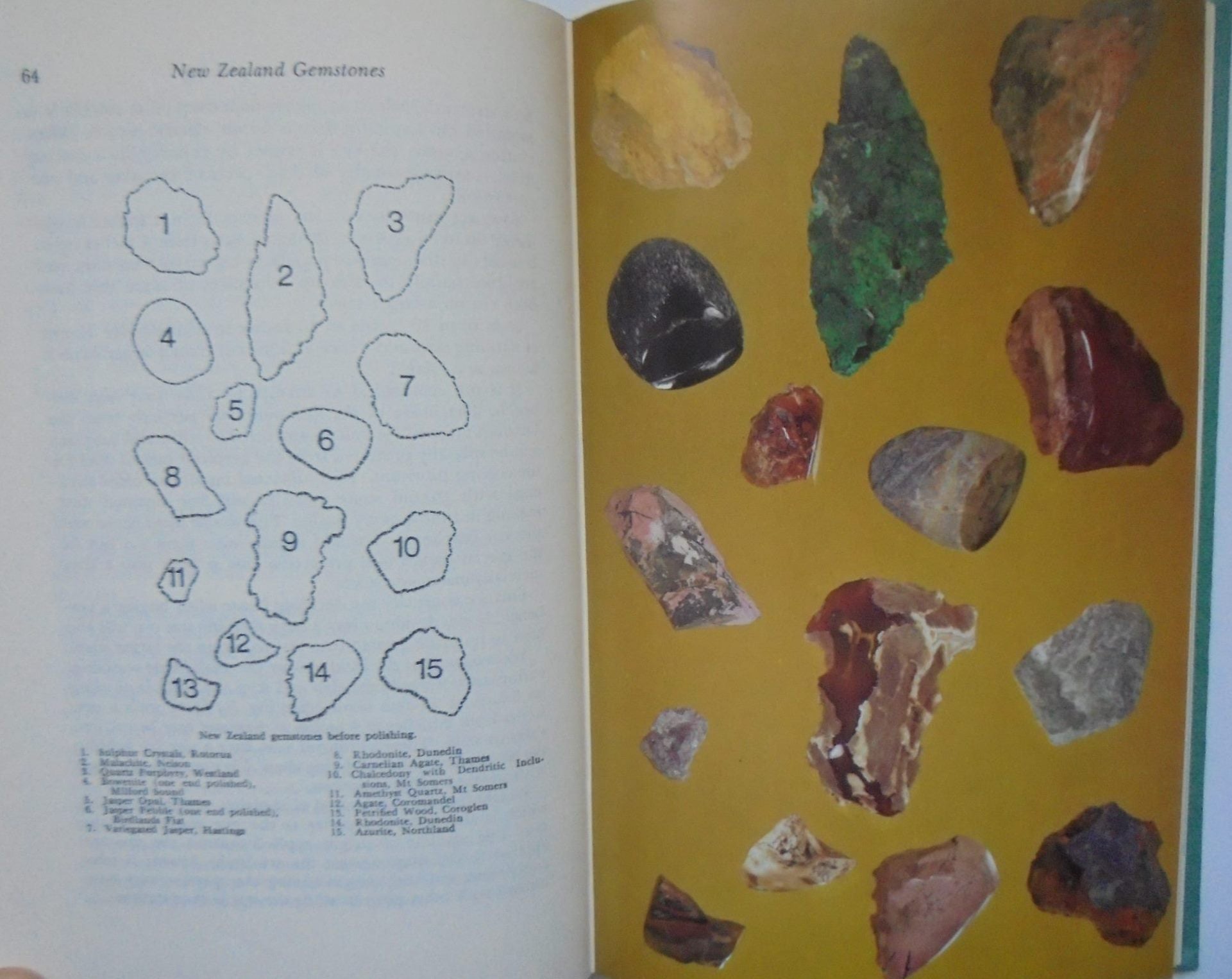 New Zealand Gemstones. By Lyn and Ray Cooper