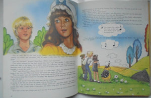 The Folk of the Faraway Tree By Enid Blyton. De-Luxe Edition illustrated by Georgina Hargreaves.