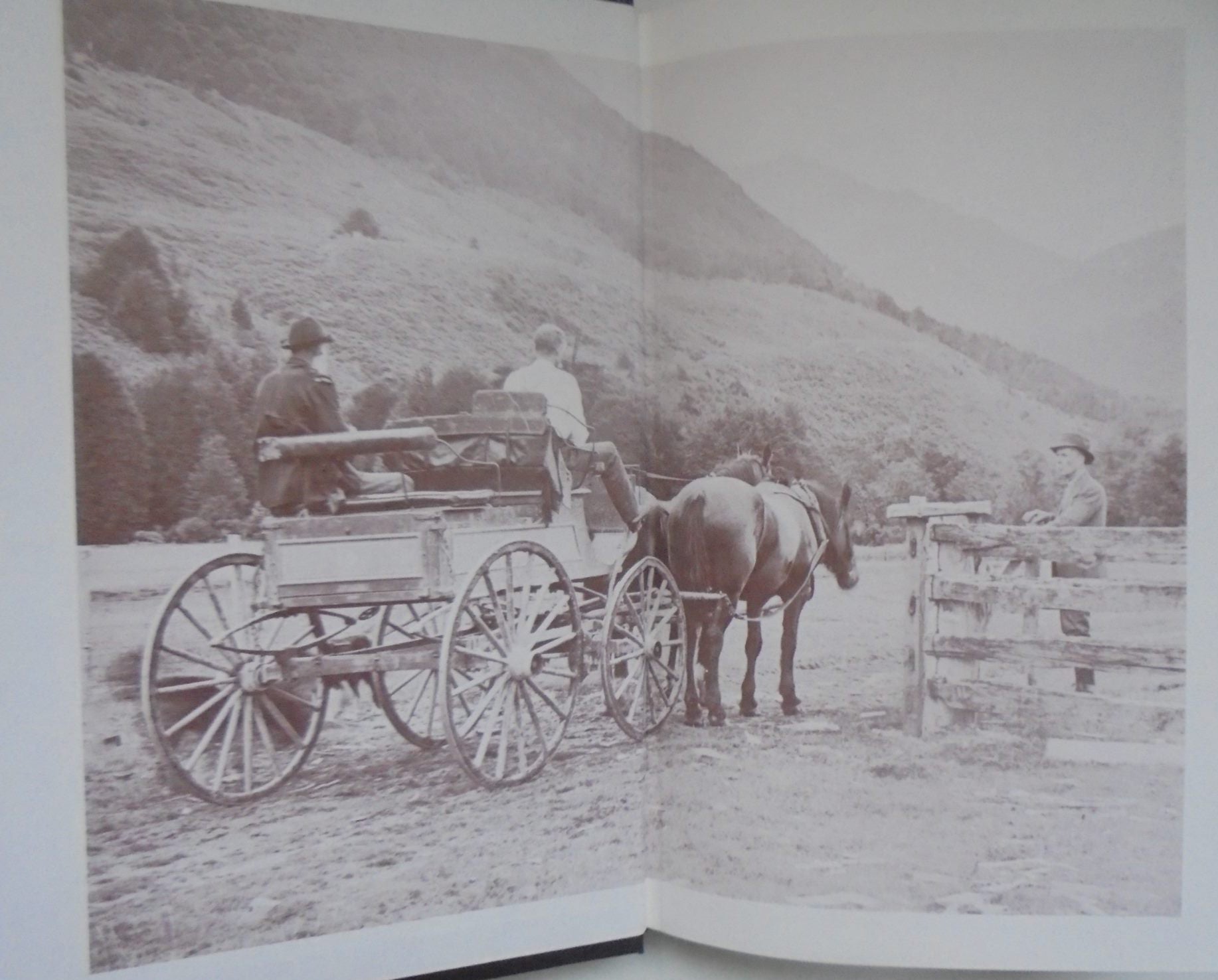 Road To Routeburn. Story of Kinloch, Wakatipu by Doreen McKenzie Hardback 1st edition