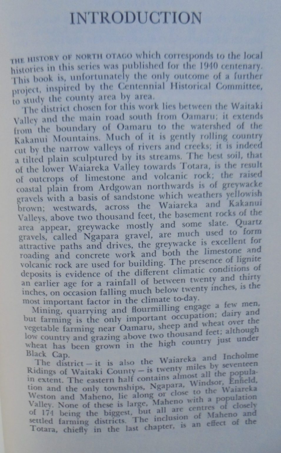 Run Estate and Farm: A History of the Kakanui and Waiareka Valleys, North Otago. By W H Scotter