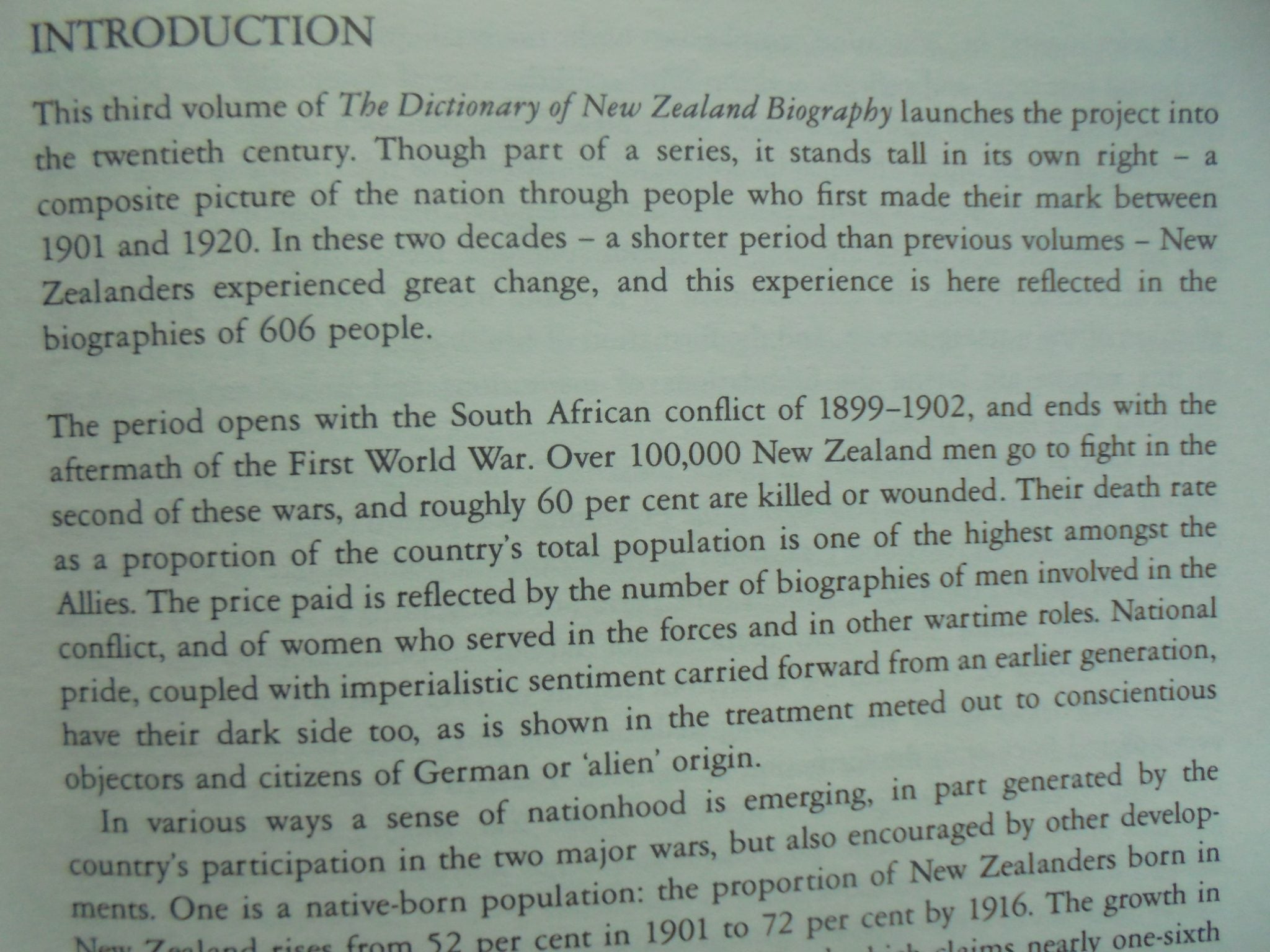 Dictionary of New Zealand Biography: Volume 3: 1901-1920. SIGNED BY EDITOR CLAUDIA ORANGE.