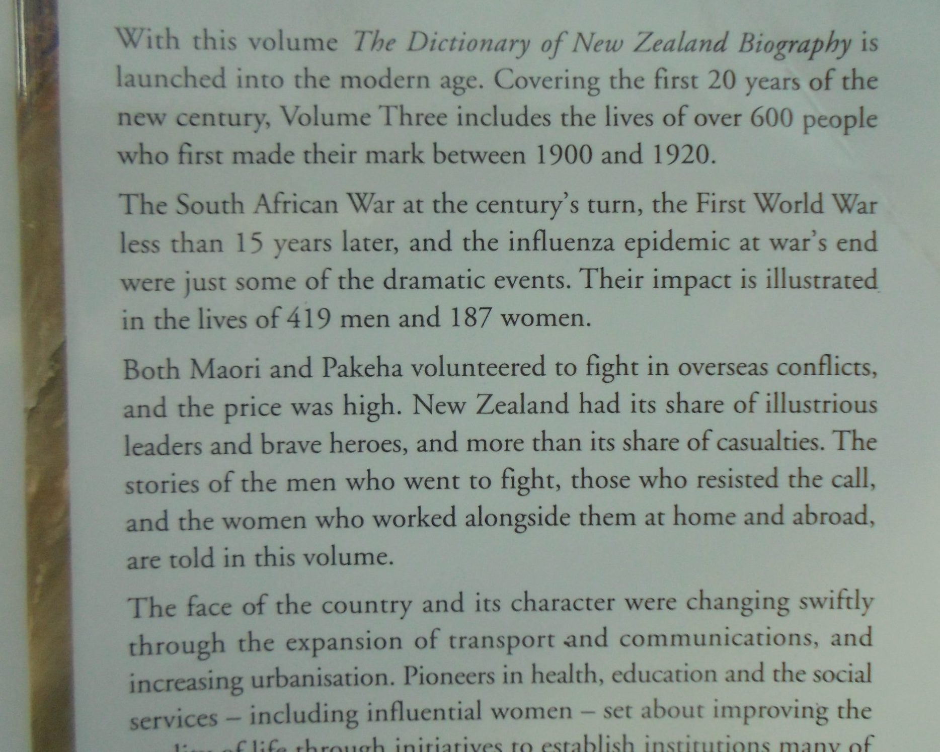 Dictionary of New Zealand Biography: Volume 3: 1901-1920. SIGNED BY EDITOR CLAUDIA ORANGE.