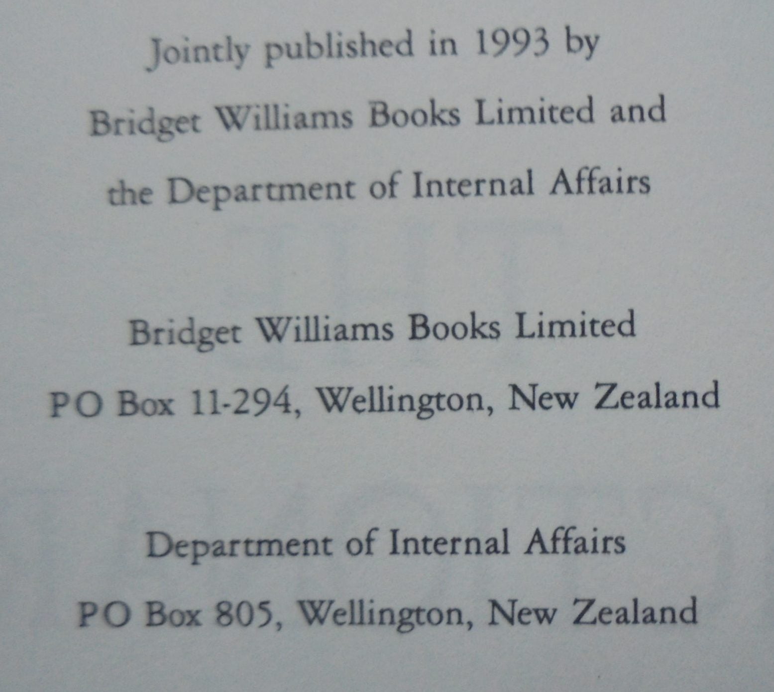 Dictionary of New Zealand Biography: Volume 2: 1870-1900. SIGNED BY EDITOR CLAUDIA ORANGE.