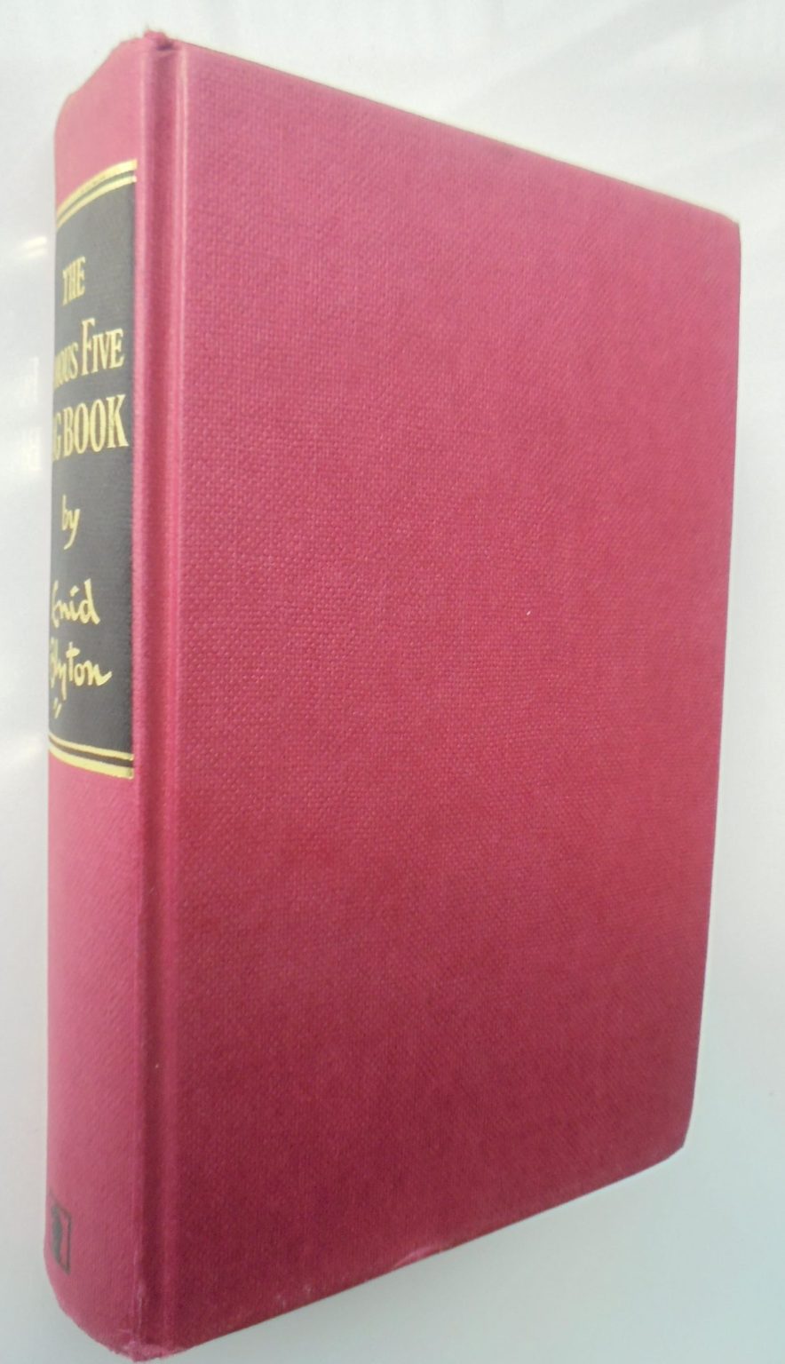 The Famous Five Big Book. Contains 3 stories: [Five on a Treasure Island, Five Go Adventuring Again, Five Run Away Together] by Enid Blyton.