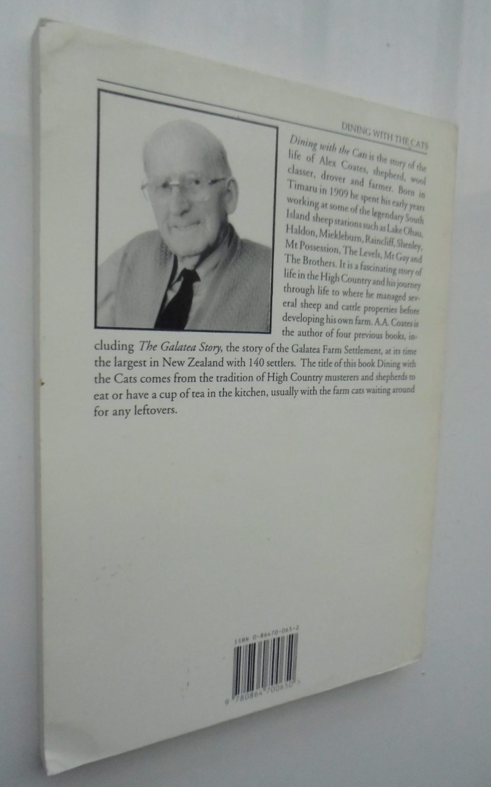 Dining with the Cats An Autobiography of a Farm Worker. by Albert Alexander Coates. SIGNED BY AUTHOR.