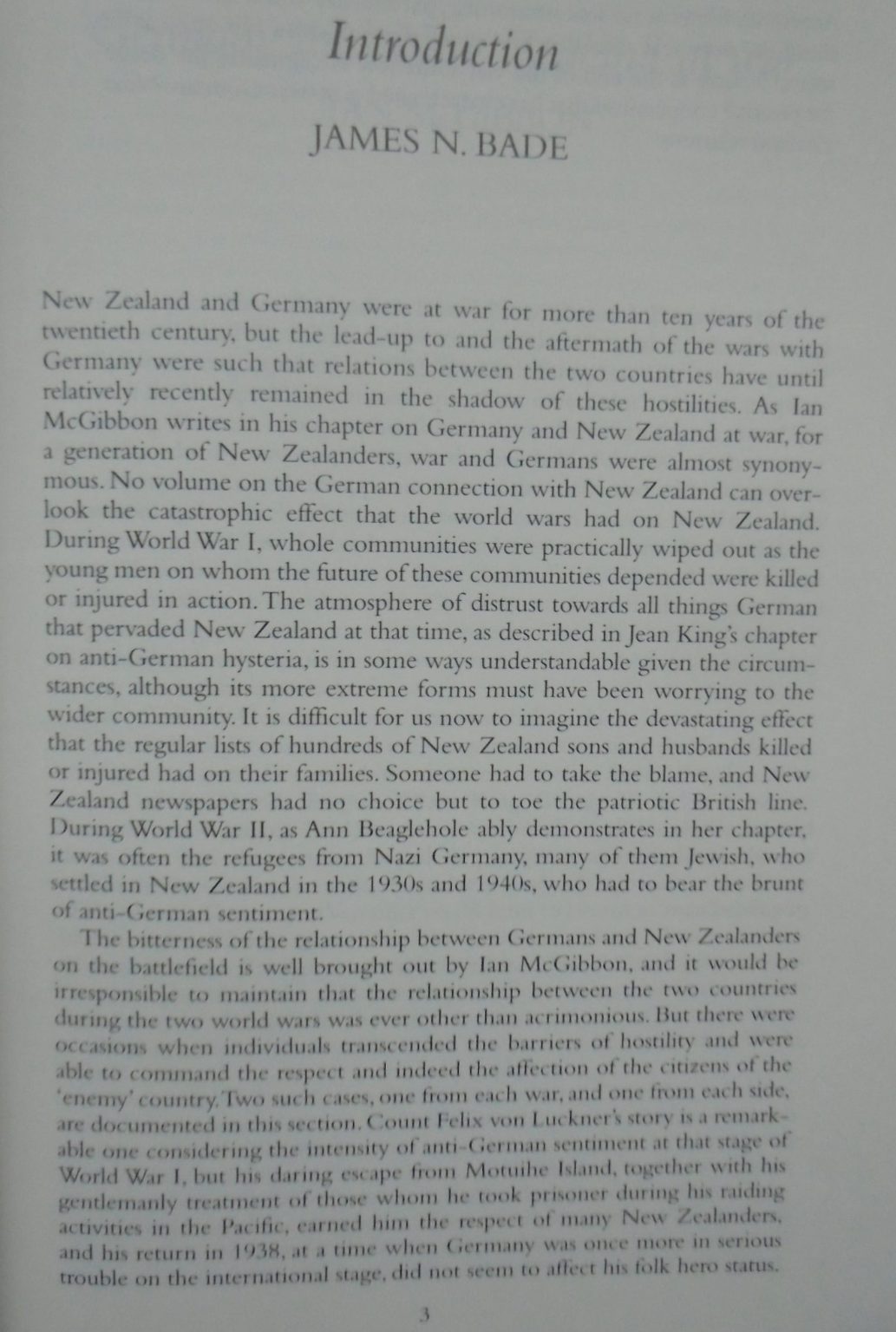 Out of the Shadow of War The German Connection with New Zealand in the Twentieth Century By James N. Bade.