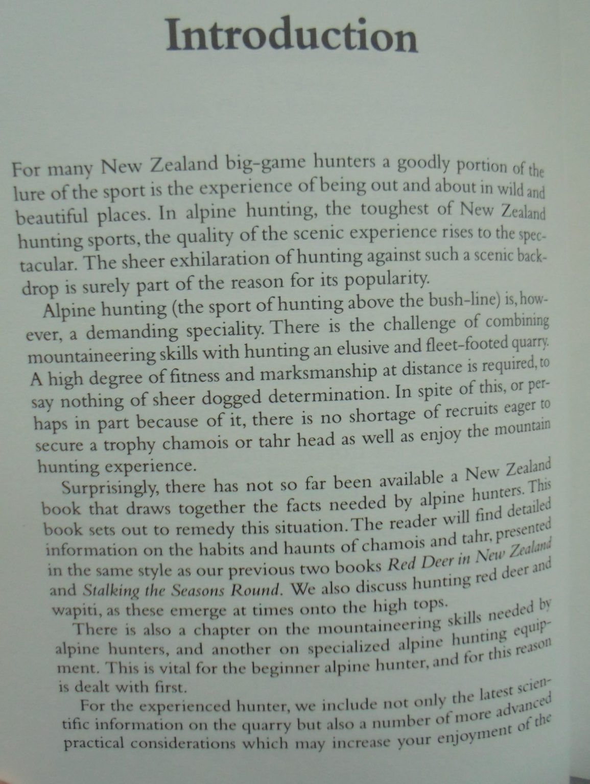 Alpine Hunting in New Zealand By Roger Lentle, Frank Saxton.