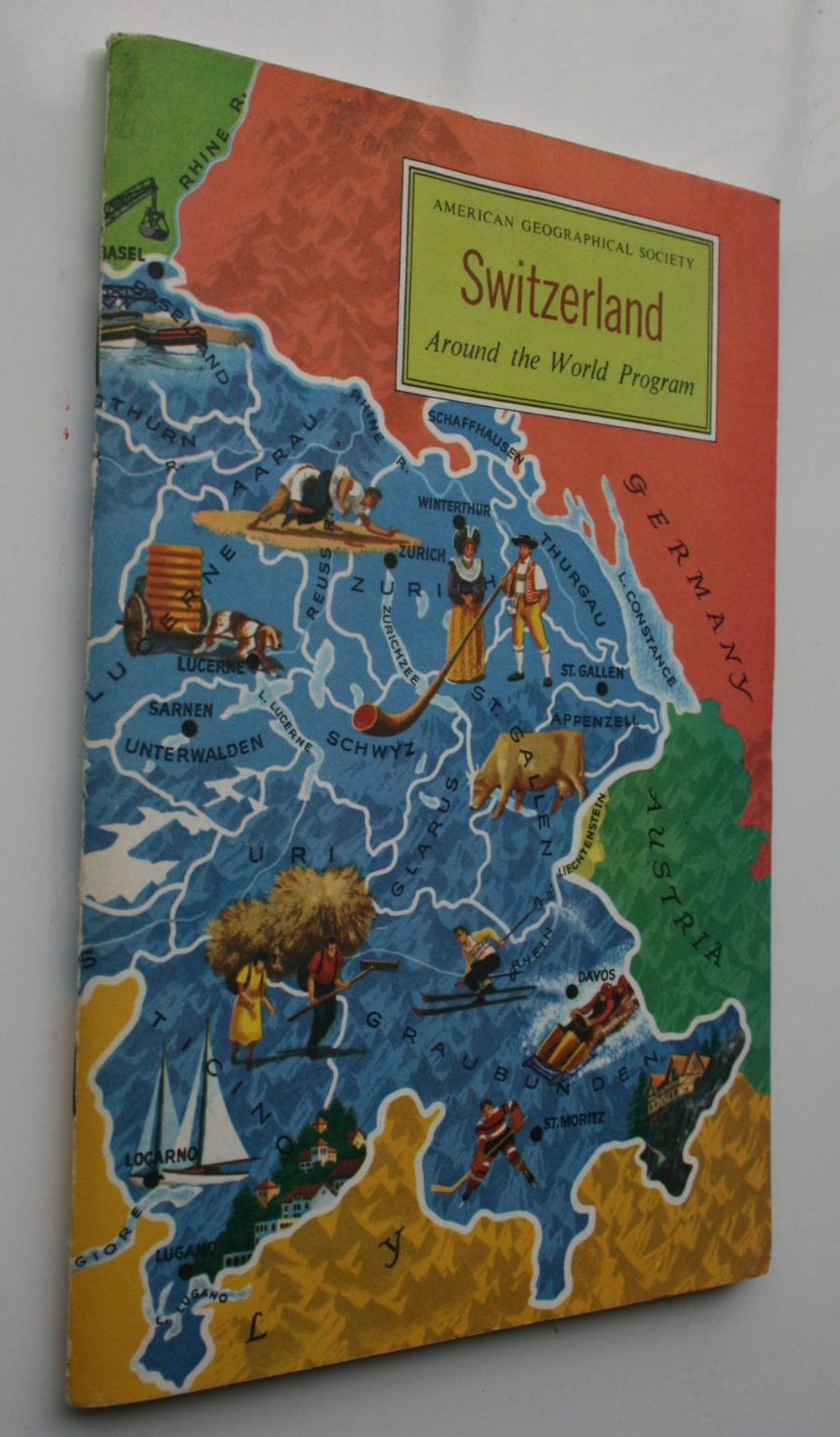 Around the World Programme (American Geographical Society). 5 booklets (1966)