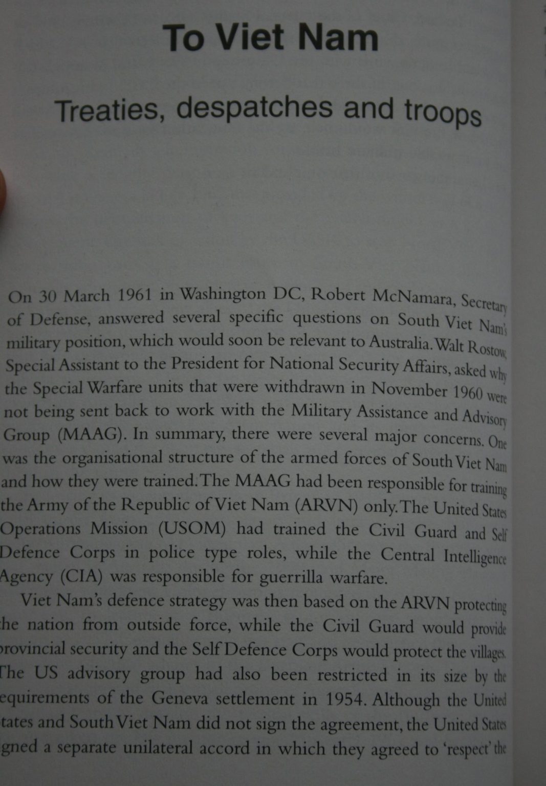 The Men Who Persevered The AATTV - the most highly decorated Australian unit of the Vietnam war By Bruce Davies, Gary McKay.