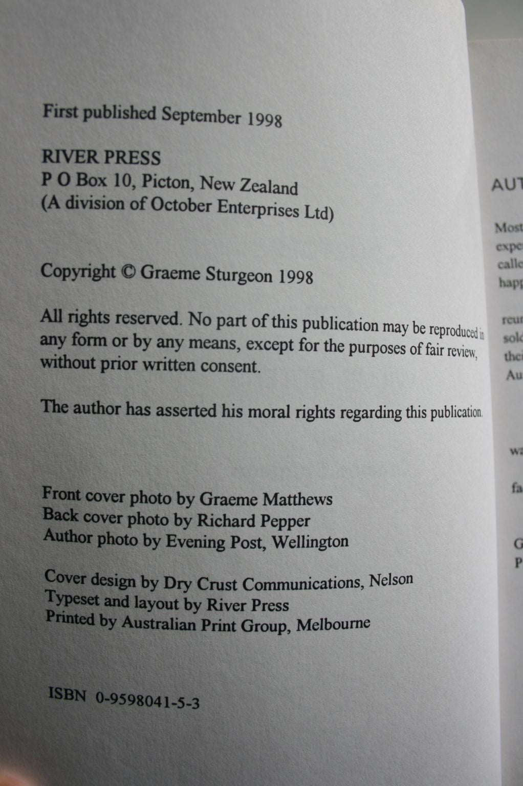 Dustoff for Willie Peters A New Zealand Hunter's Journey through Vietnam By Graeme Sturgeon.