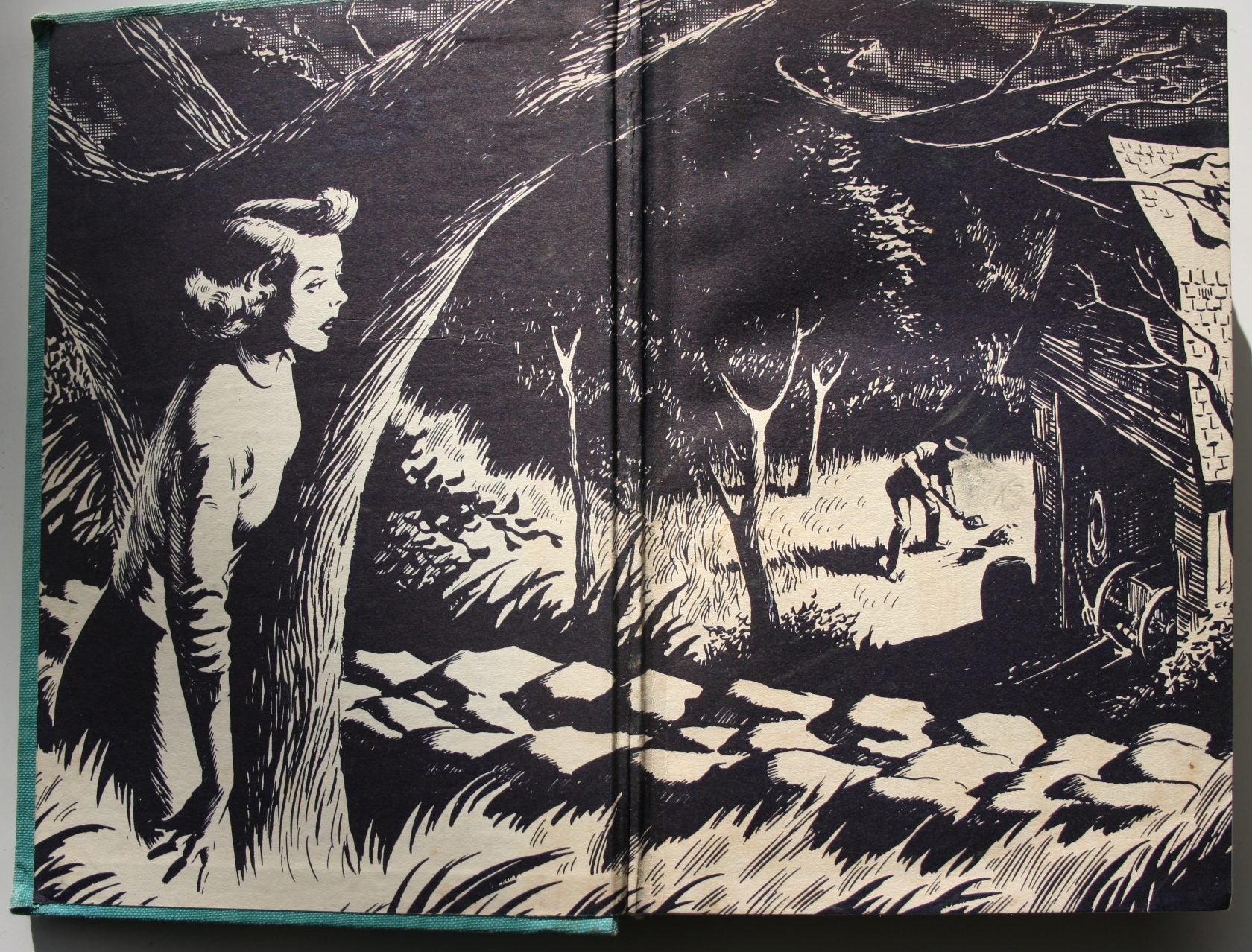 The Secret at Shadow Ranch (Nancy Drew) 1st UK Edition. By Carolyn Keene