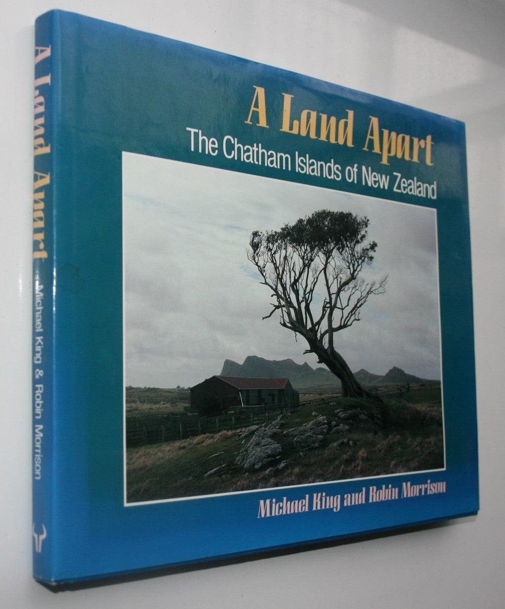 A Land apart The Chatham Islands of New Zealand By Michael King, photos by Robin Morrison.