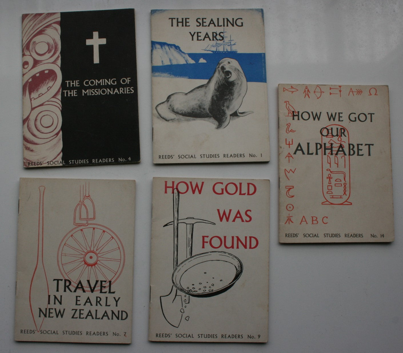 Banana box of NZ books. (40 books)