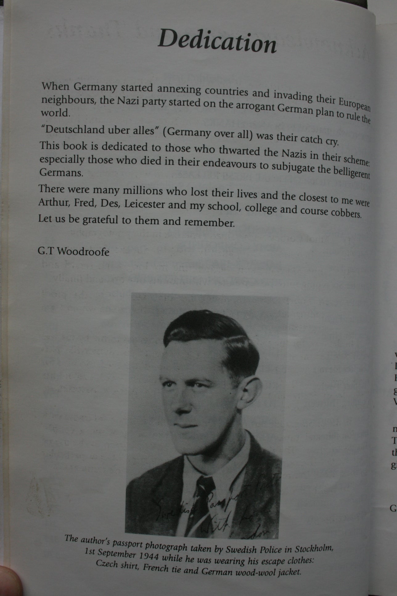 Getaway by Gordon Thomson Woodroofe. SIGNED BY AUTHOR.