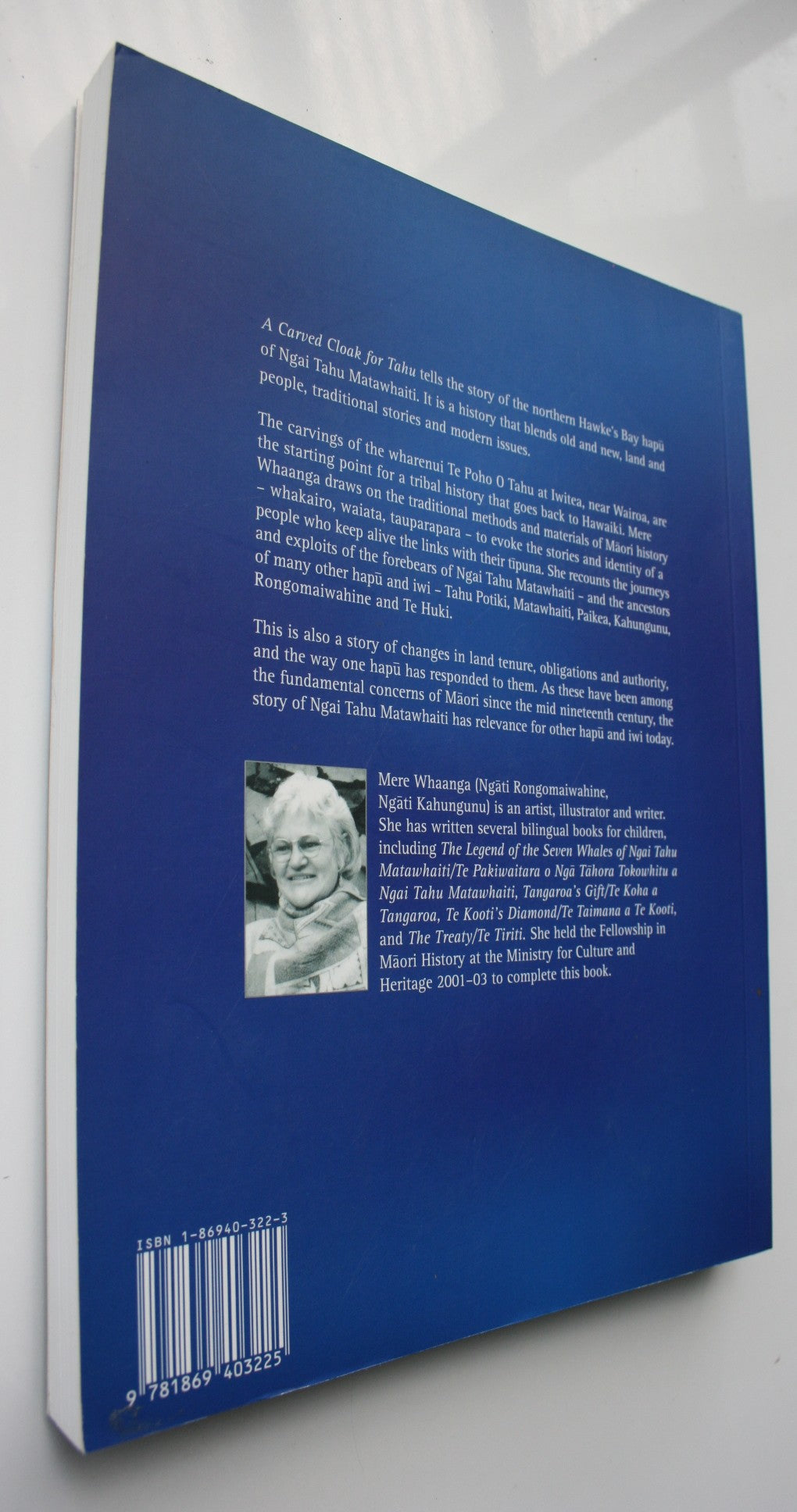 A Carved Cloak for Tahu A History of Ngai Tahu Matawhaiti By Mere Whaanga. RARE.