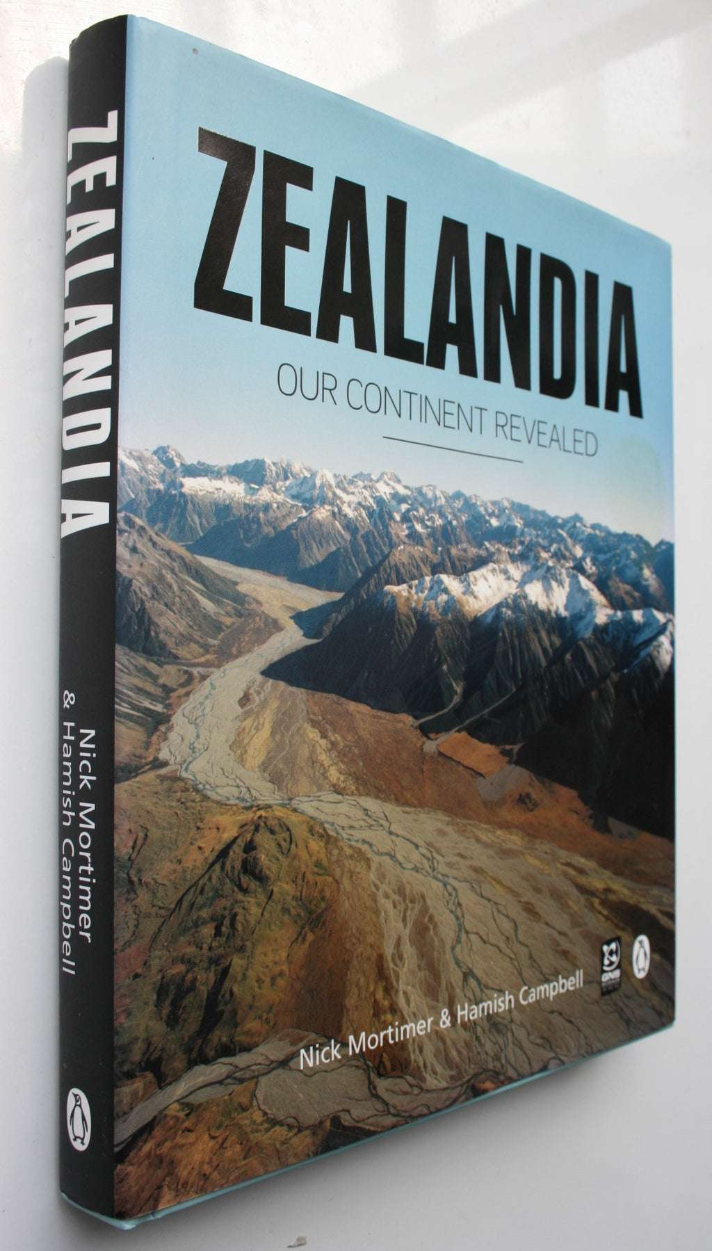 Zealandia Our Continent Revealed By Nick Mortimer, Hamish Campbell. VERY SCARCE.