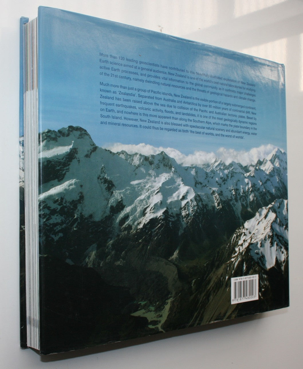 A Continent on the Move New Zealand Geoscience into the 21st Century By Ian Graham (Edited by).&nbsp;