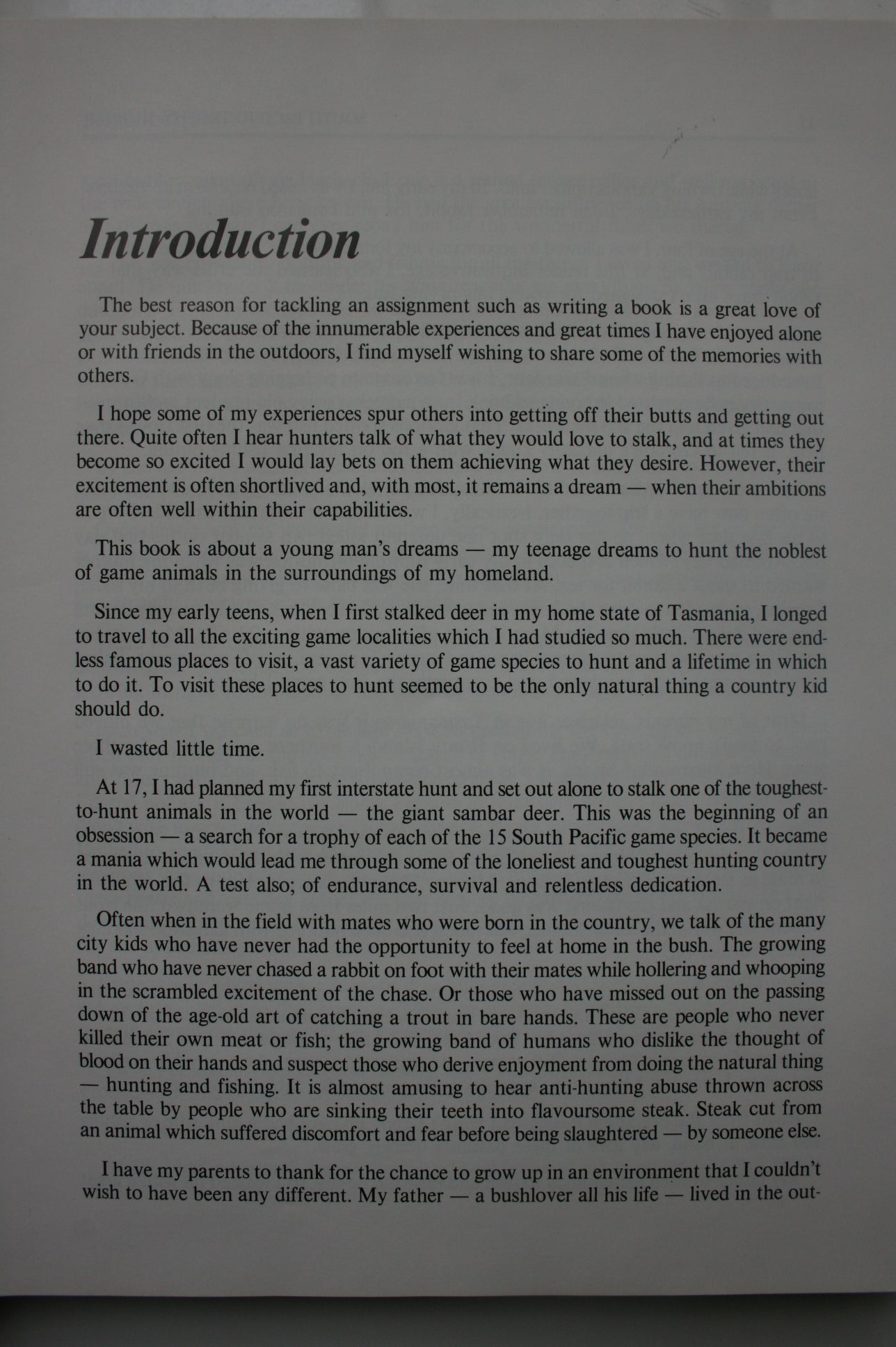 South Pacific Trophy Hunter. FIRST EDITION by Murray Thomas