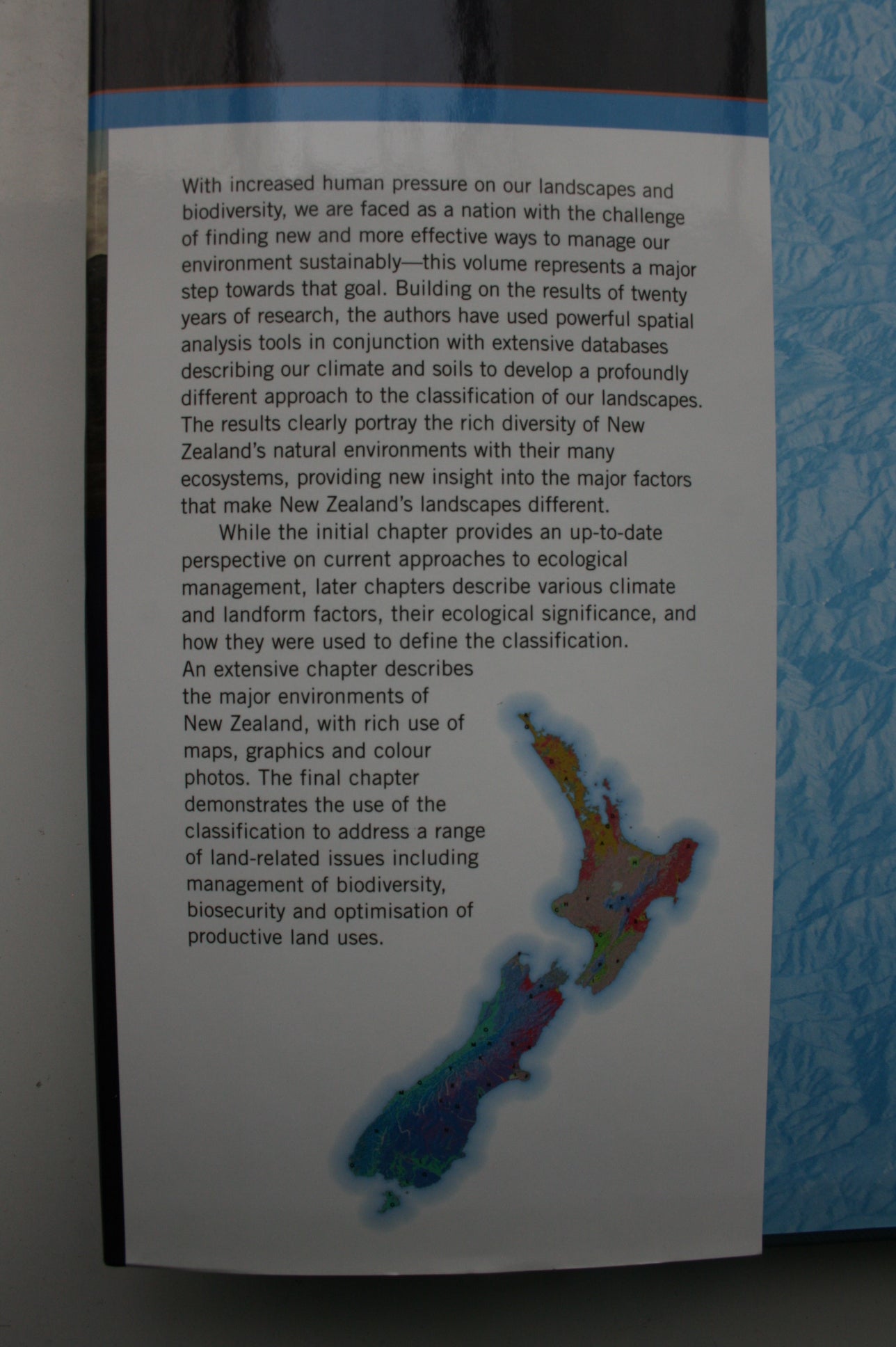 Land Environments of New Zealand Nga Taiao O Aotearoa by John Leathwick.