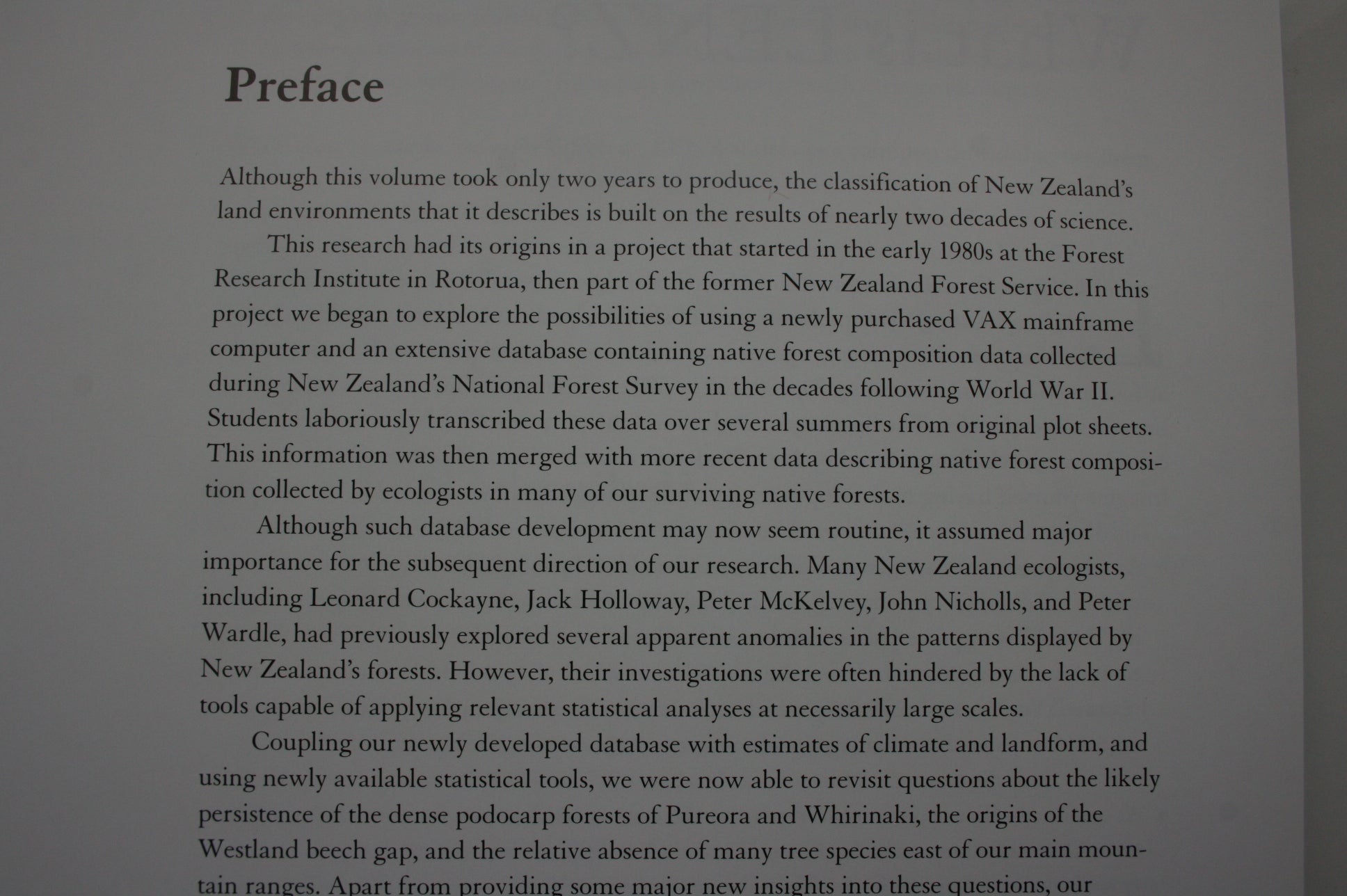 Land Environments of New Zealand Nga Taiao O Aotearoa by John Leathwick.