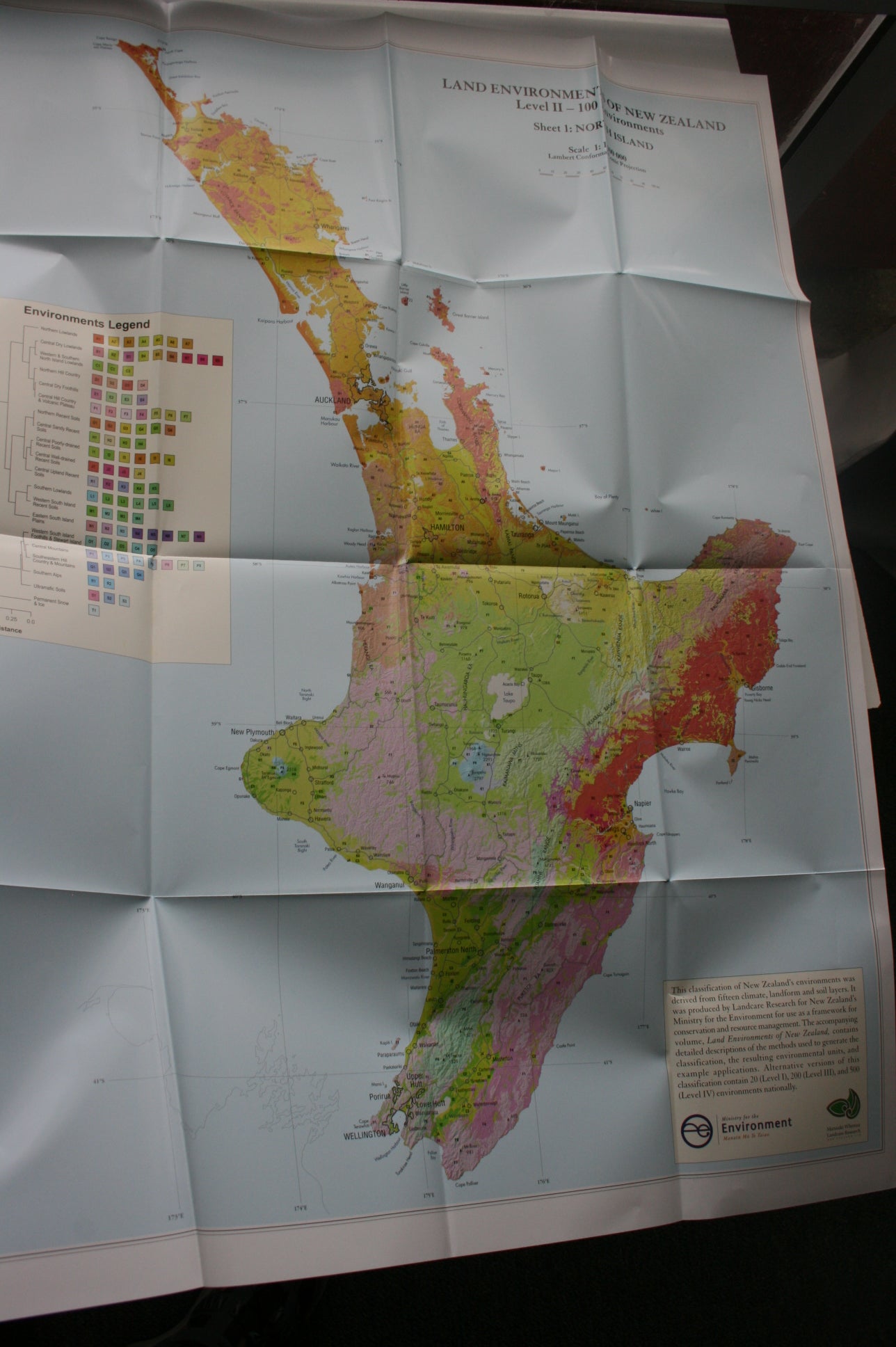 Land Environments of New Zealand Nga Taiao O Aotearoa by John Leathwick.
