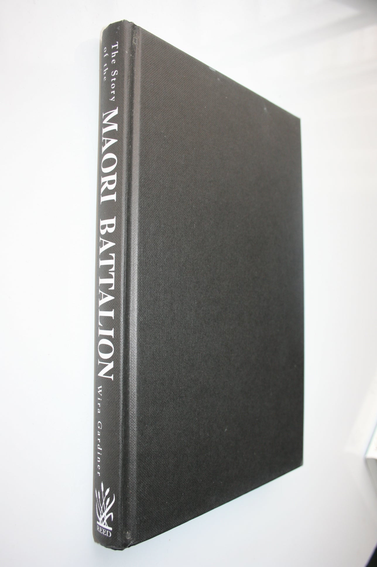 Te Mura O Te Ahi The Story of the Maori Battalion By Wira Gardiner. 1992, FIRST EDITION.