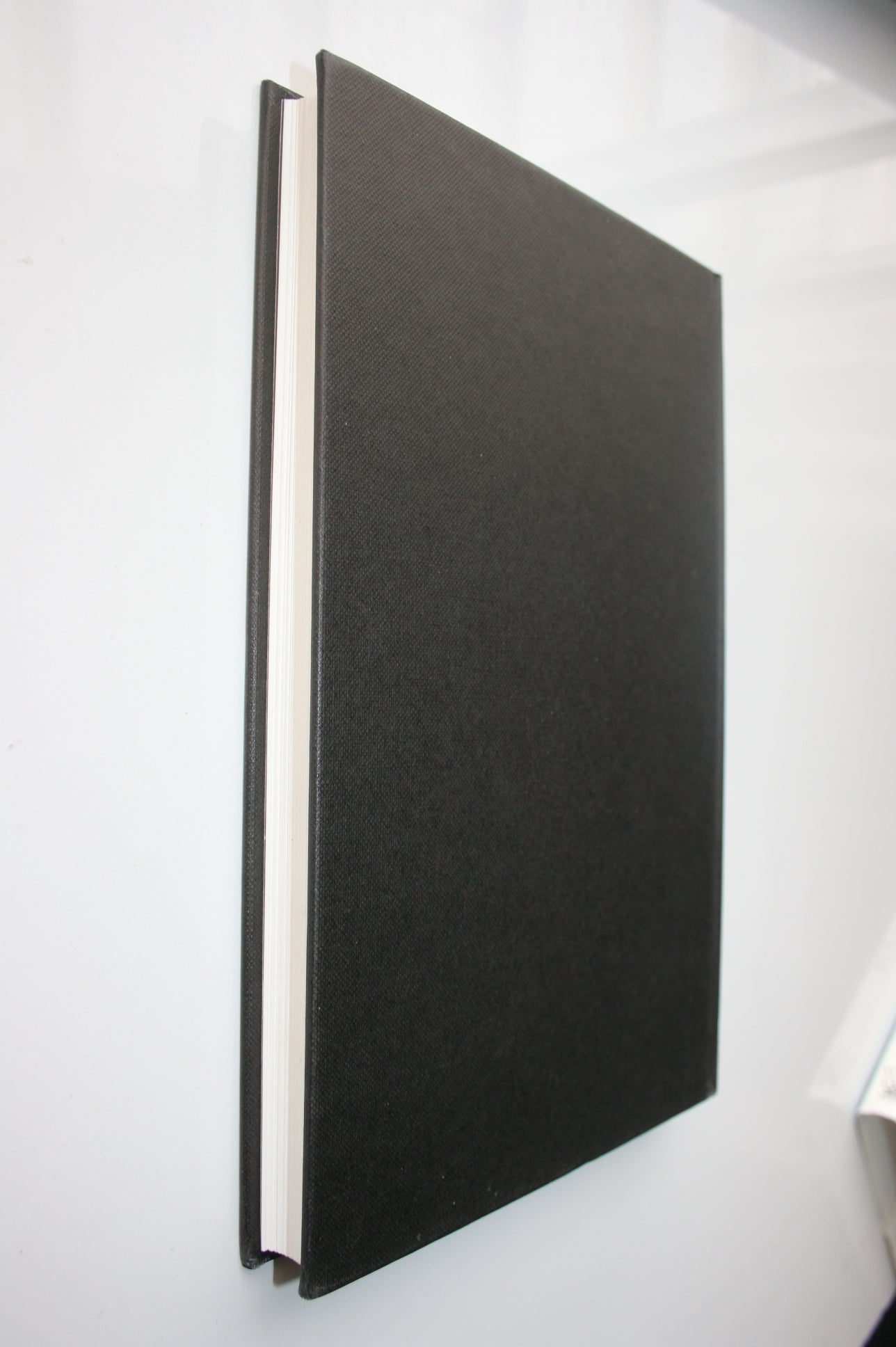 Te Mura O Te Ahi The Story of the Maori Battalion By Wira Gardiner. 1992, FIRST EDITION.