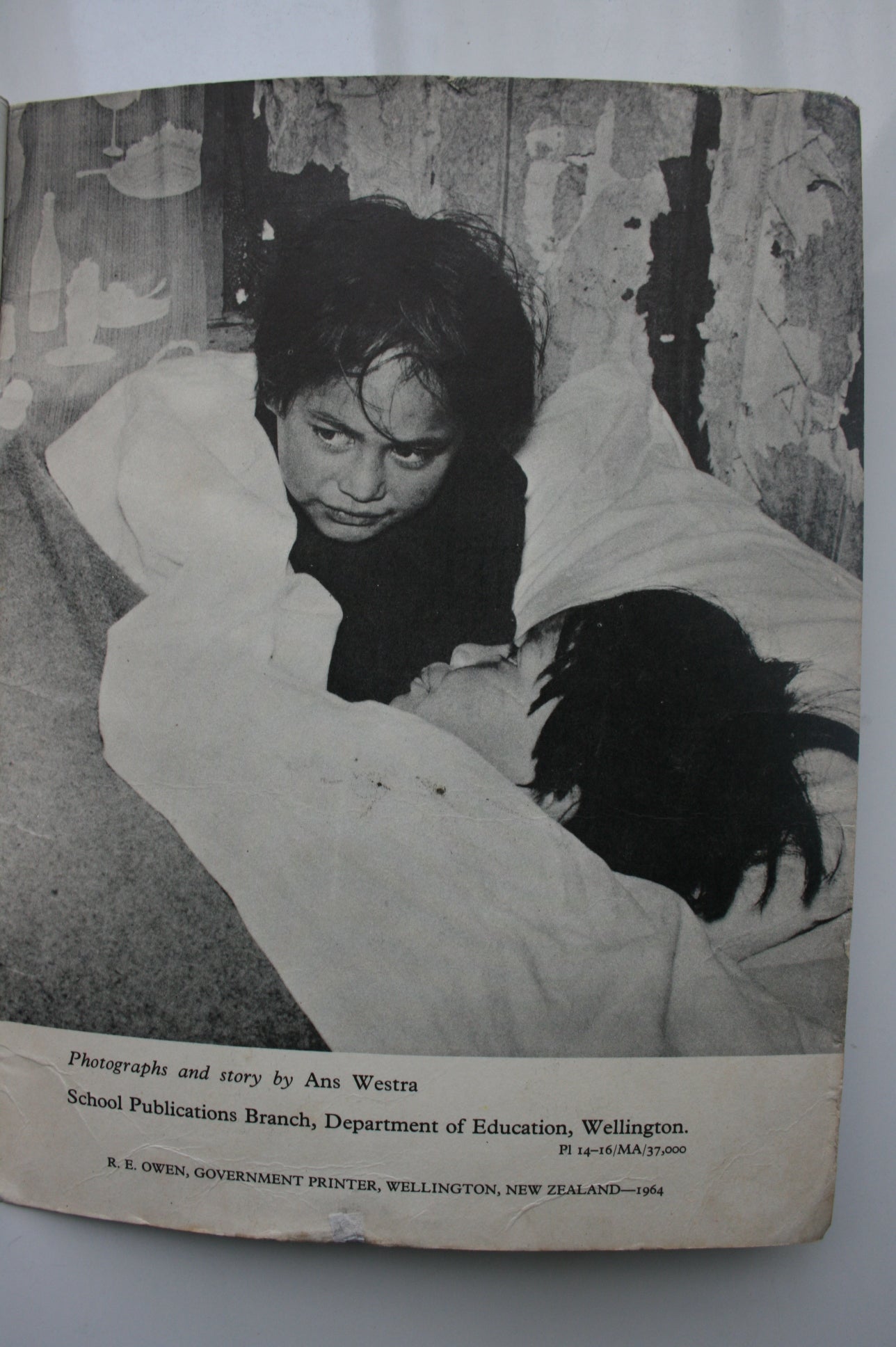 Washday at the Pa By Ans Westra VERY SCARCE. TRUE FIRST EDITION 1964.