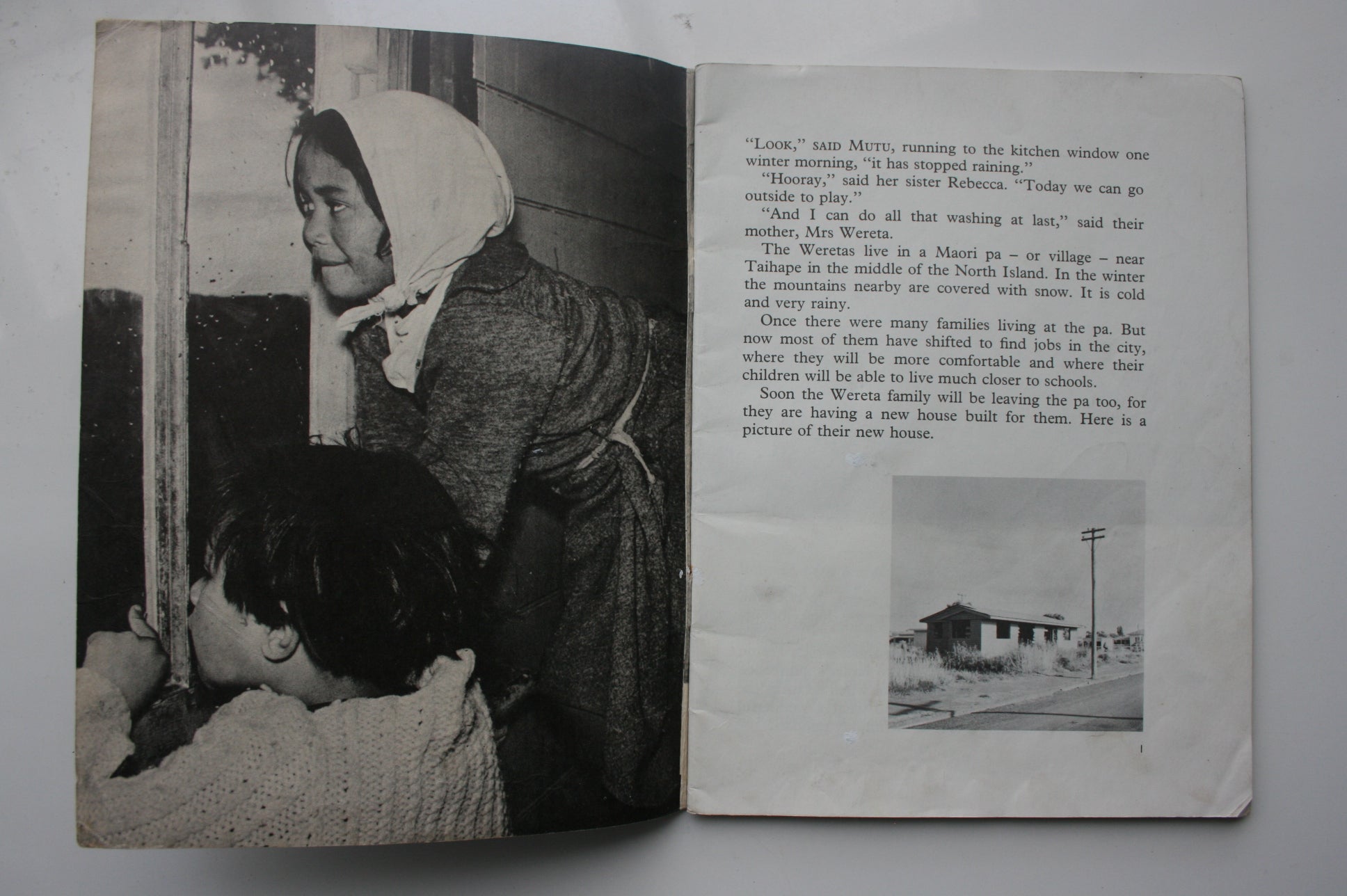 Washday at the Pa By Ans Westra VERY SCARCE. TRUE FIRST EDITION 1964.