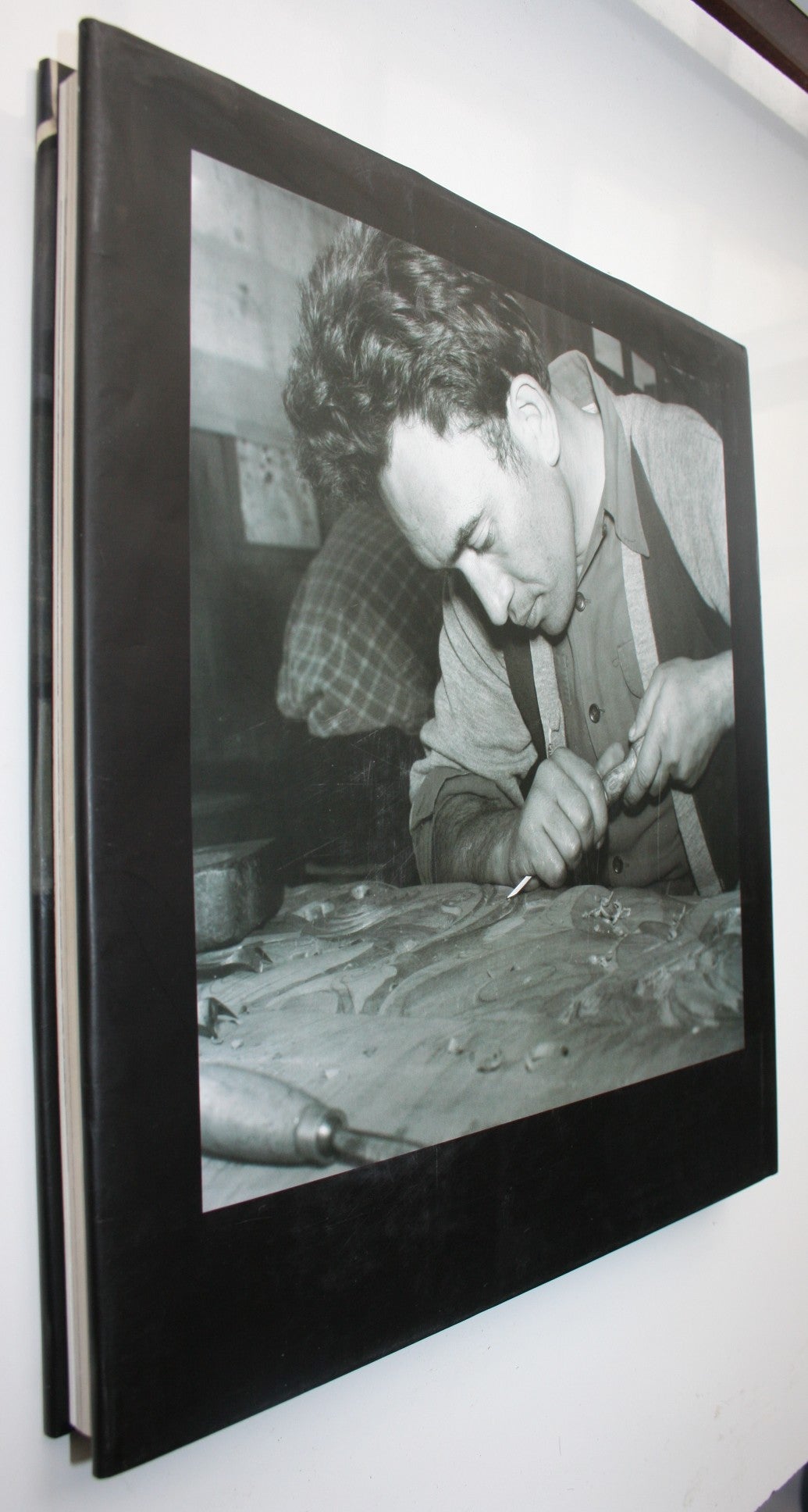 The Carver and the Artist Maori Art in the Twentieth Century By Damian Skinner.