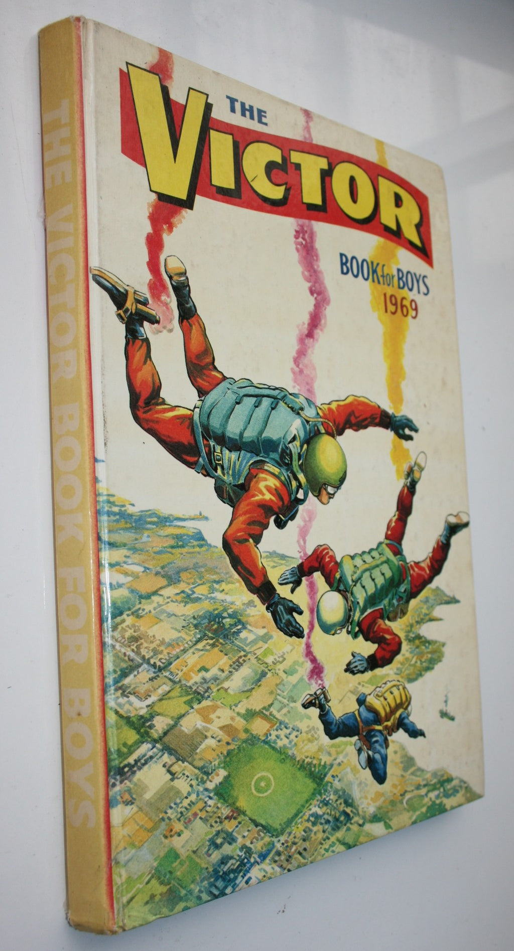 The Victor book for boys 1969.