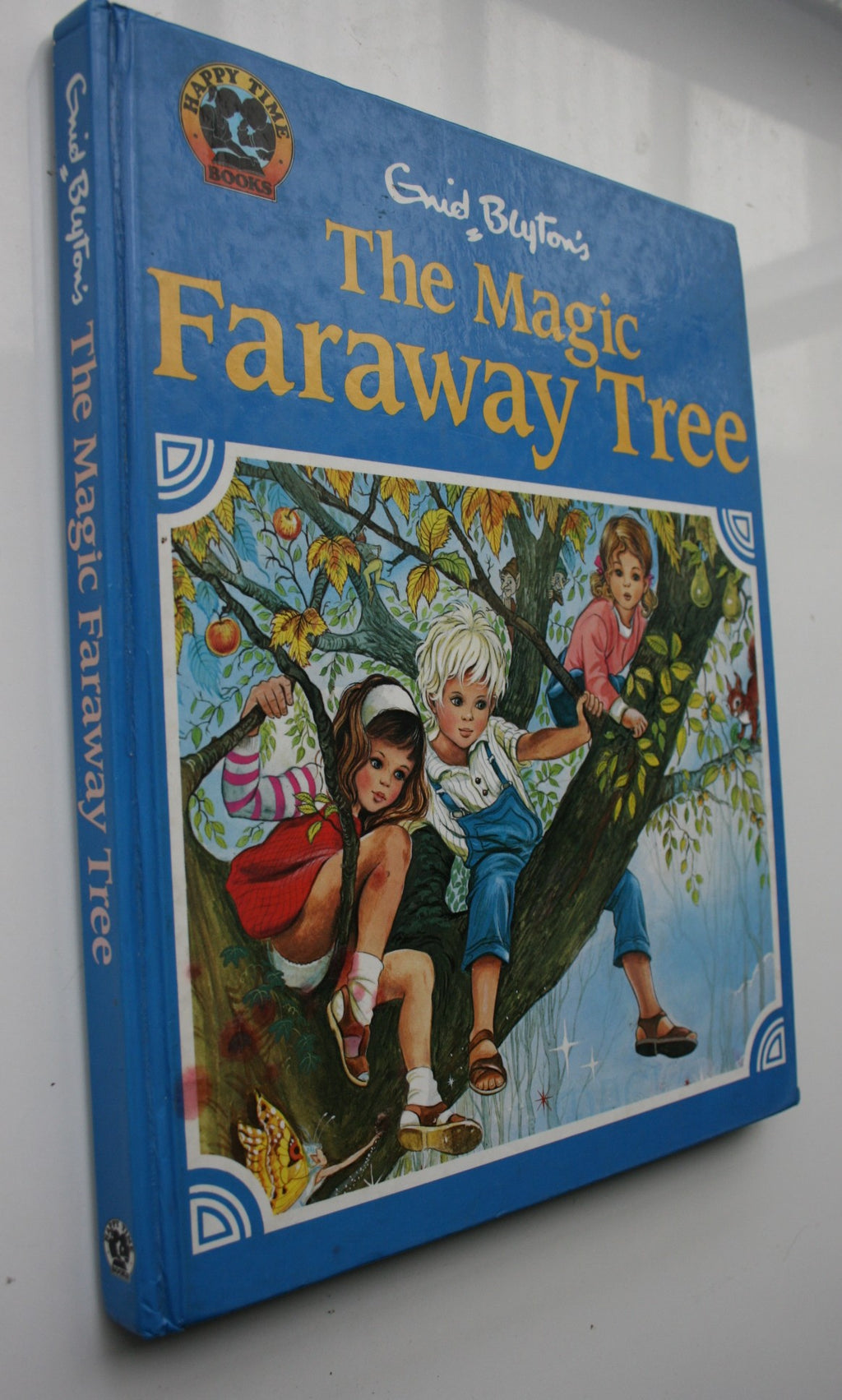The Magic Faraway Tree by Enid Blyton, illustrated by collectible illustrator Georgina Hargreaves.