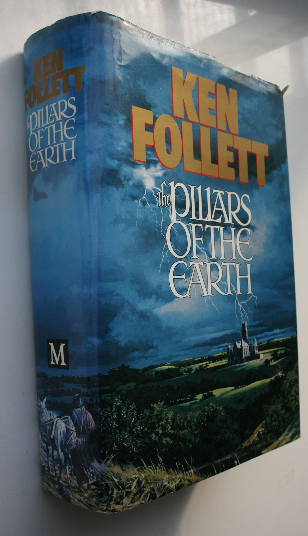 The Pillars of the Earth by Ken Follett. SCARCE. FIRST EDITION, 2nd impression