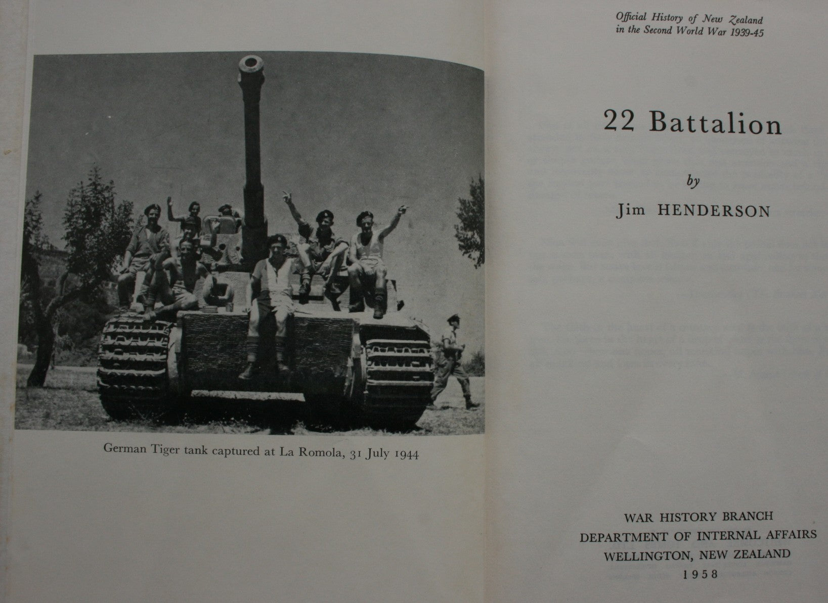 22 Battalion: Official History of New Zealand in the Second World War 1939-45 by Jim Henderson