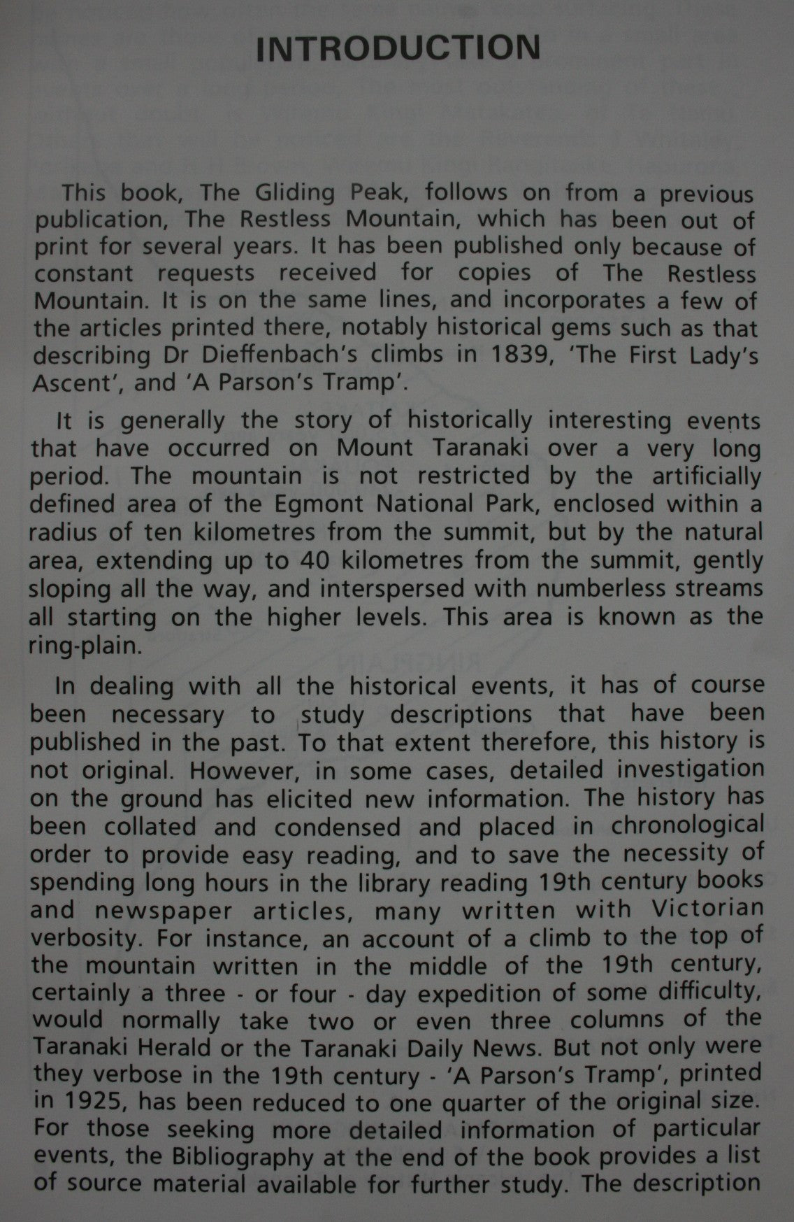 The Gliding Peak : More Tales of Old Taranaki by David Rawson.