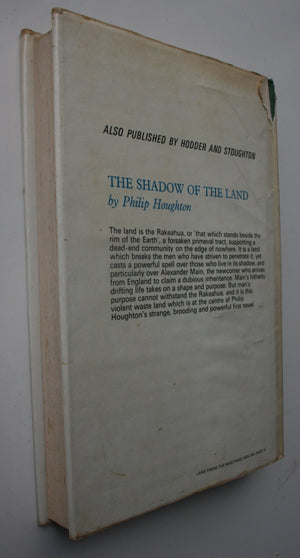 Land from the masthead: A circumnavigation of New Zealand in the wake of Captain Cook. By Philip Houghton