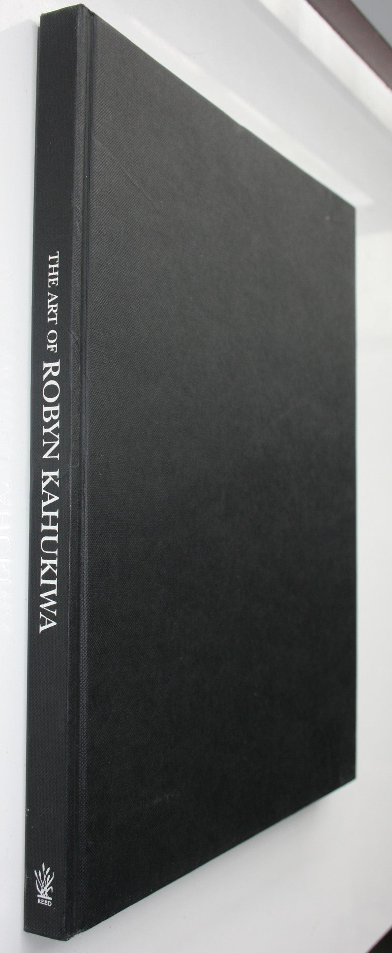 The Art of Robyn Kahukiwa By Robyn Kahukiwa (By (artist)), Edward Lucie-Smith (Introduction and notes by), Jonathan Mane-Wheoki (Introduction and notes by).