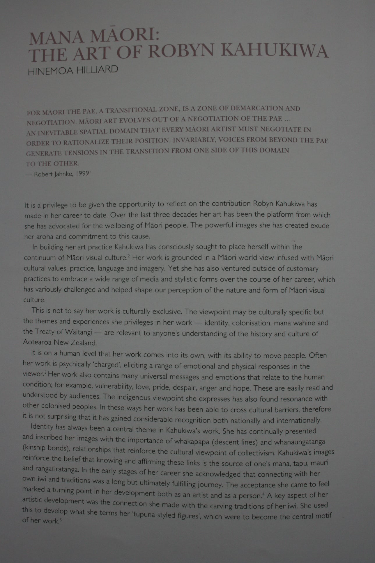 The Art of Robyn Kahukiwa By Robyn Kahukiwa (By (artist)), Edward Lucie-Smith (Introduction and notes by), Jonathan Mane-Wheoki (Introduction and notes by).