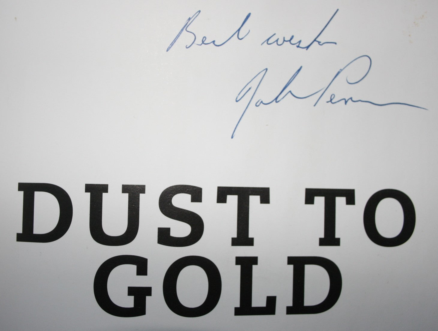 Dust to Gold : The Inspiring Story of Bendigo Station. by John Perriam. SIGNED BY AUTHOR