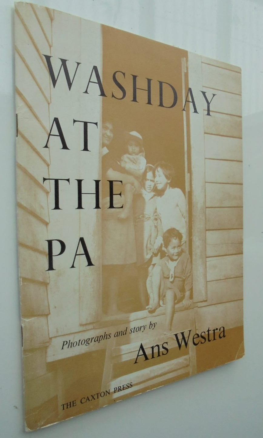 Washdat at the Pa - by Ans Westra. [With publisher's note booklet]