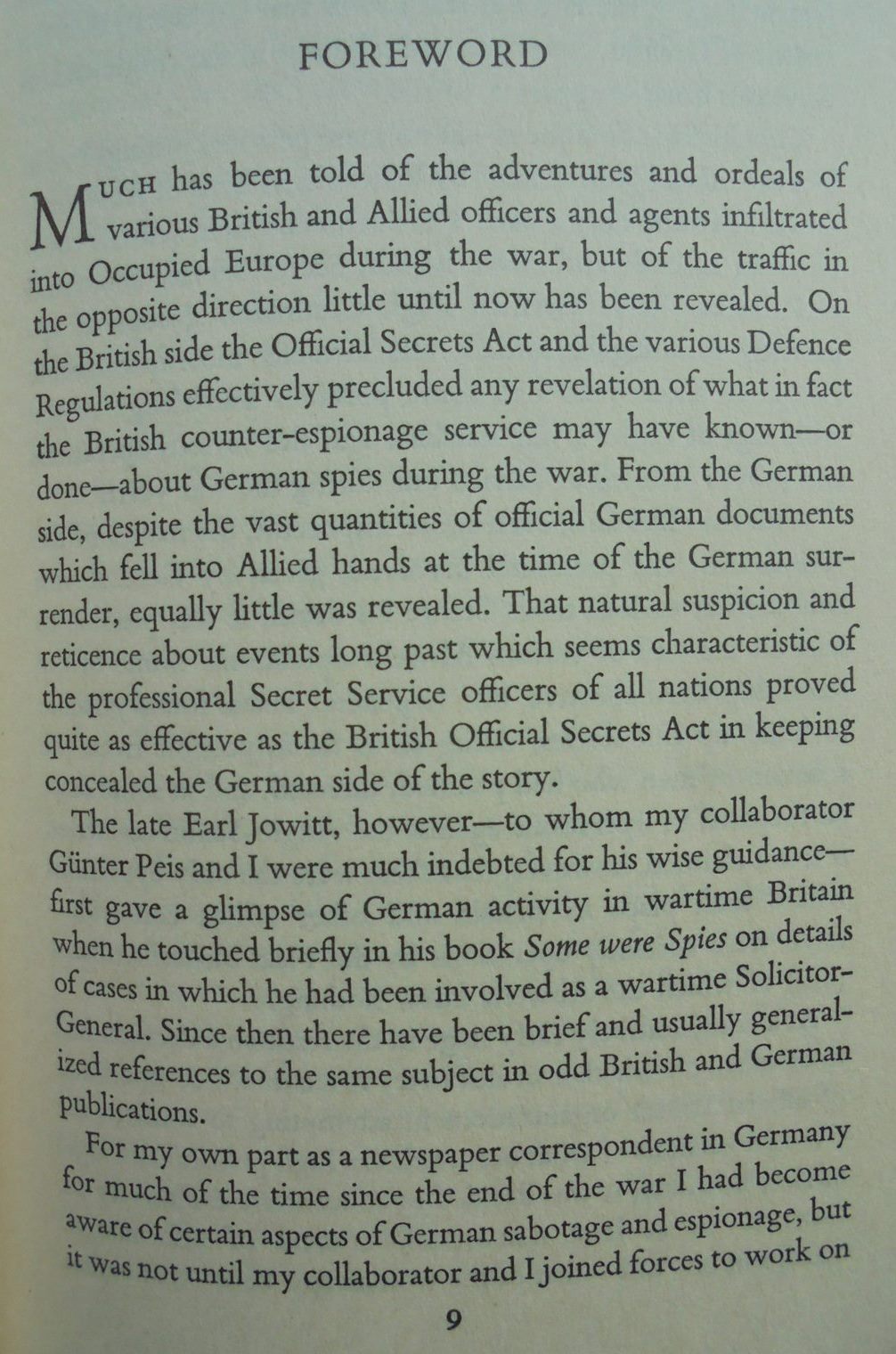 They Spied On England: Based on the German Secret Service War Diary of General Von Lahousen BY Charles Wighton & Gunter Peis.