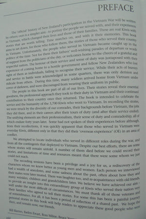 Voices From Vietnam The Stories of New Zealanders Who Served Their Country in Vietnam By Billy Barnz, Paul Shackleton (photographer).