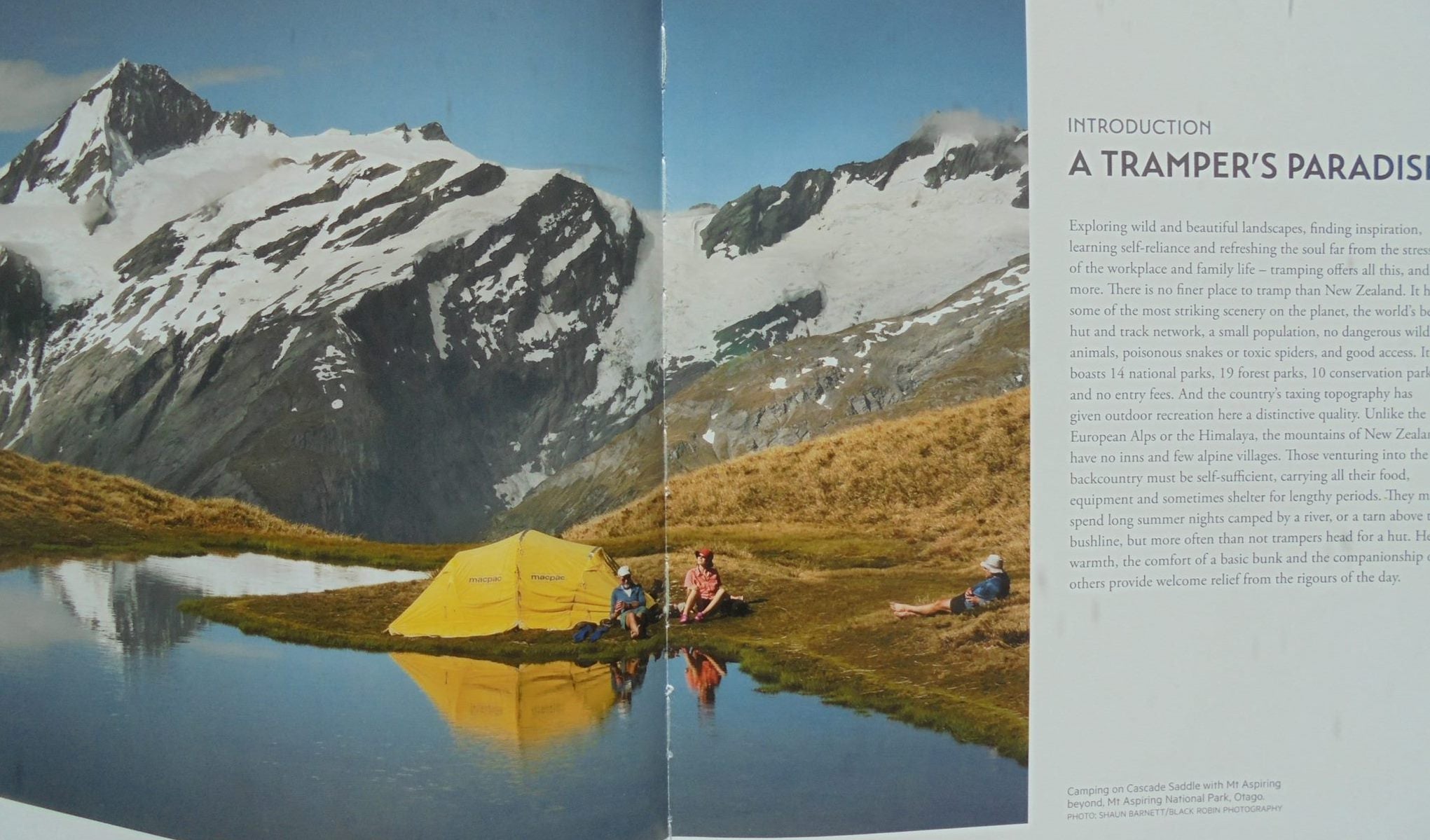 Tramping A New Zealand History By Shaun Barnett, Chris Maclean.