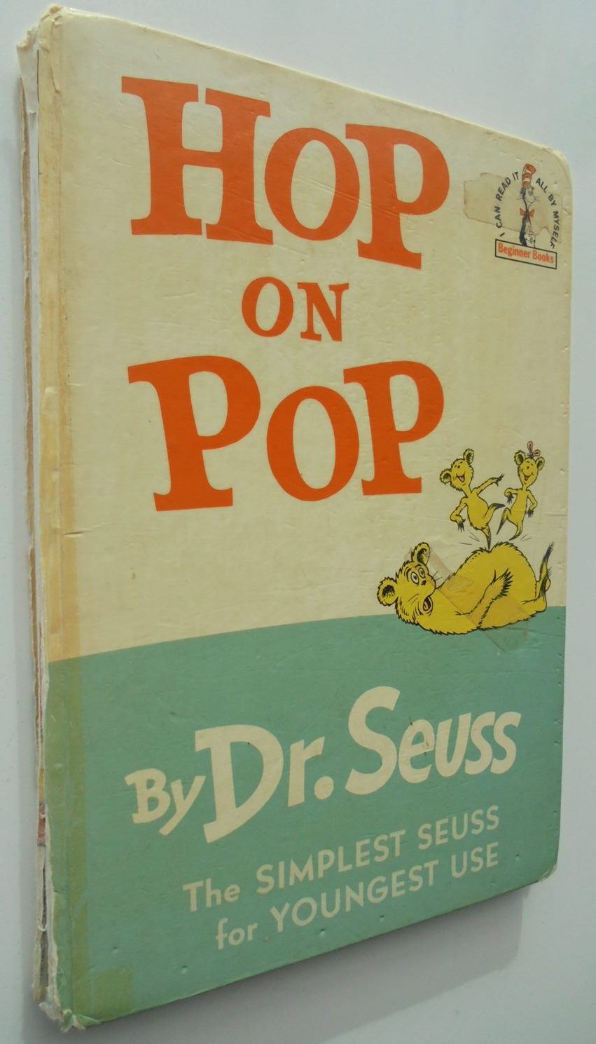 Vintage 1960s/1970s hardback Dr Seuss books.