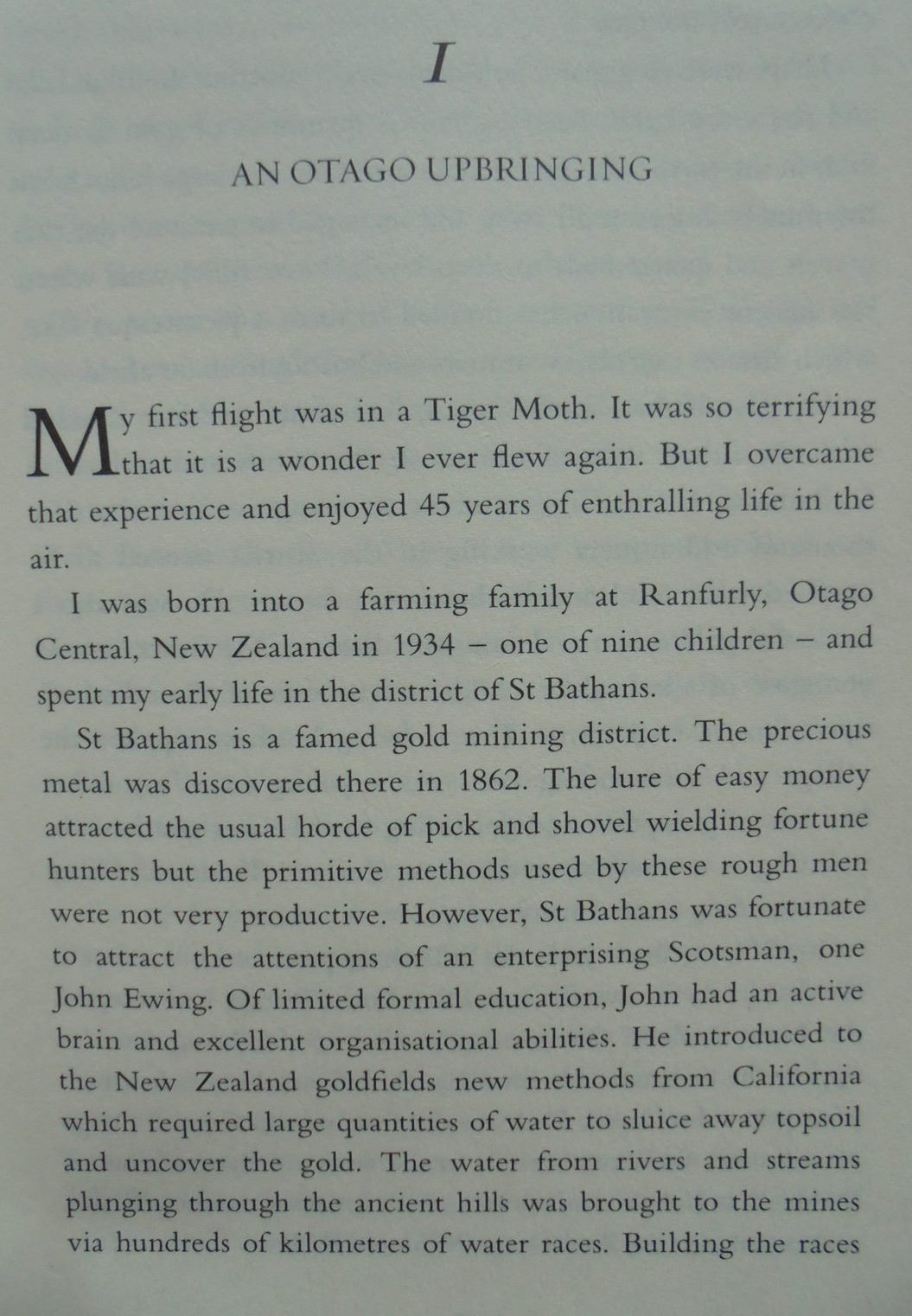 Many a Close Run Thing: From Jet-fighter Pilot to Airline Captain. - Tom Enright