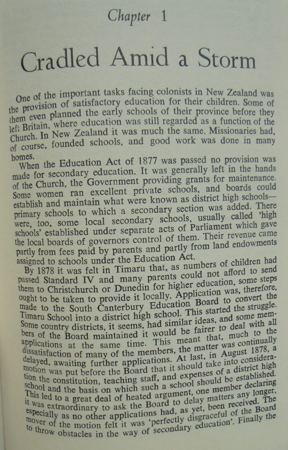 Lively Retrospect. By Averille Lawrence Timaru Girls High School 1880-1980