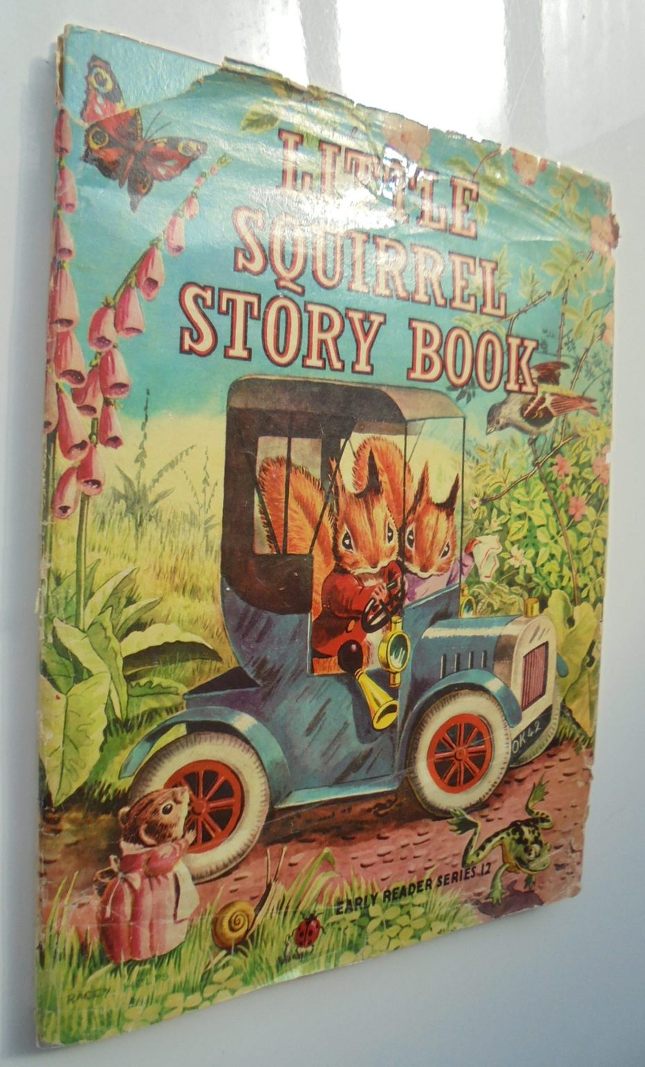 Little Squirrel Story book. EARLY READER SERIES. No.12