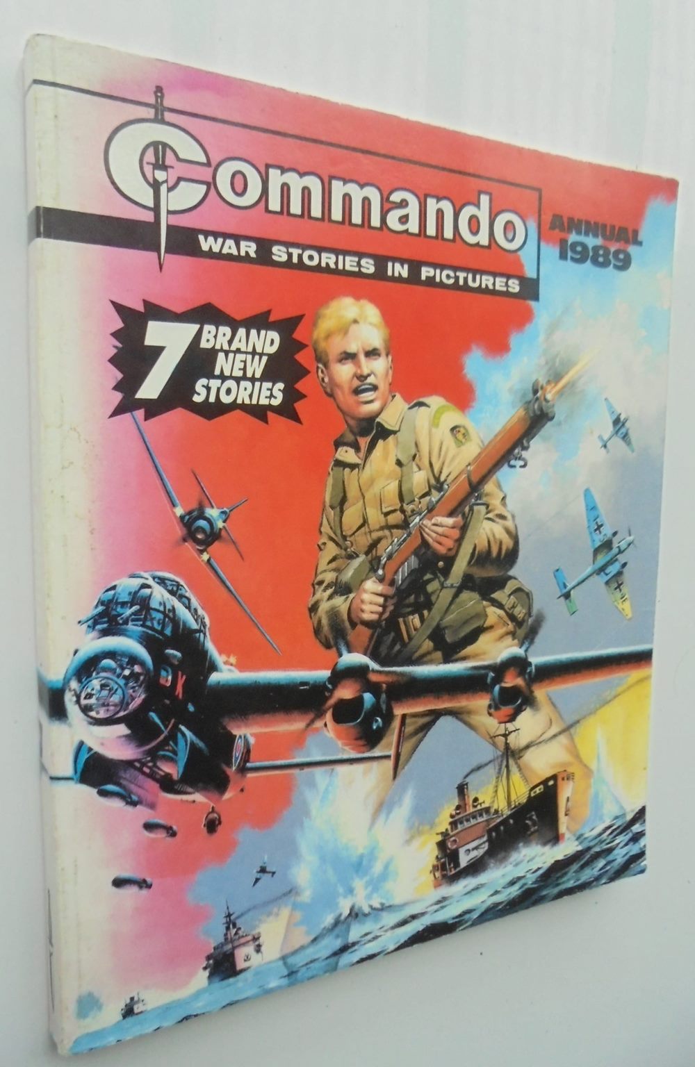 Commando Annual (1989). Plus 5 small comics