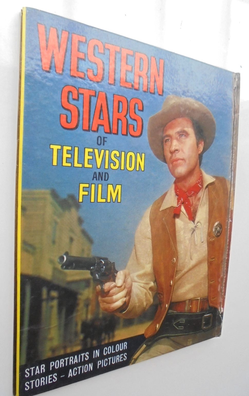 Western Stars. Gunsmoke. 2 1960's Western Annuals.